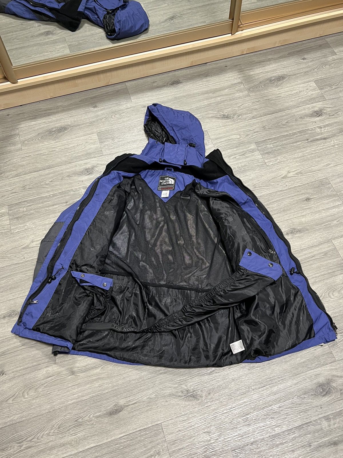 The North Face The North Face summit series gore-Tex xcr vintage jacket Size US L / EU 52-54 / 3 - 9 Thumbnail