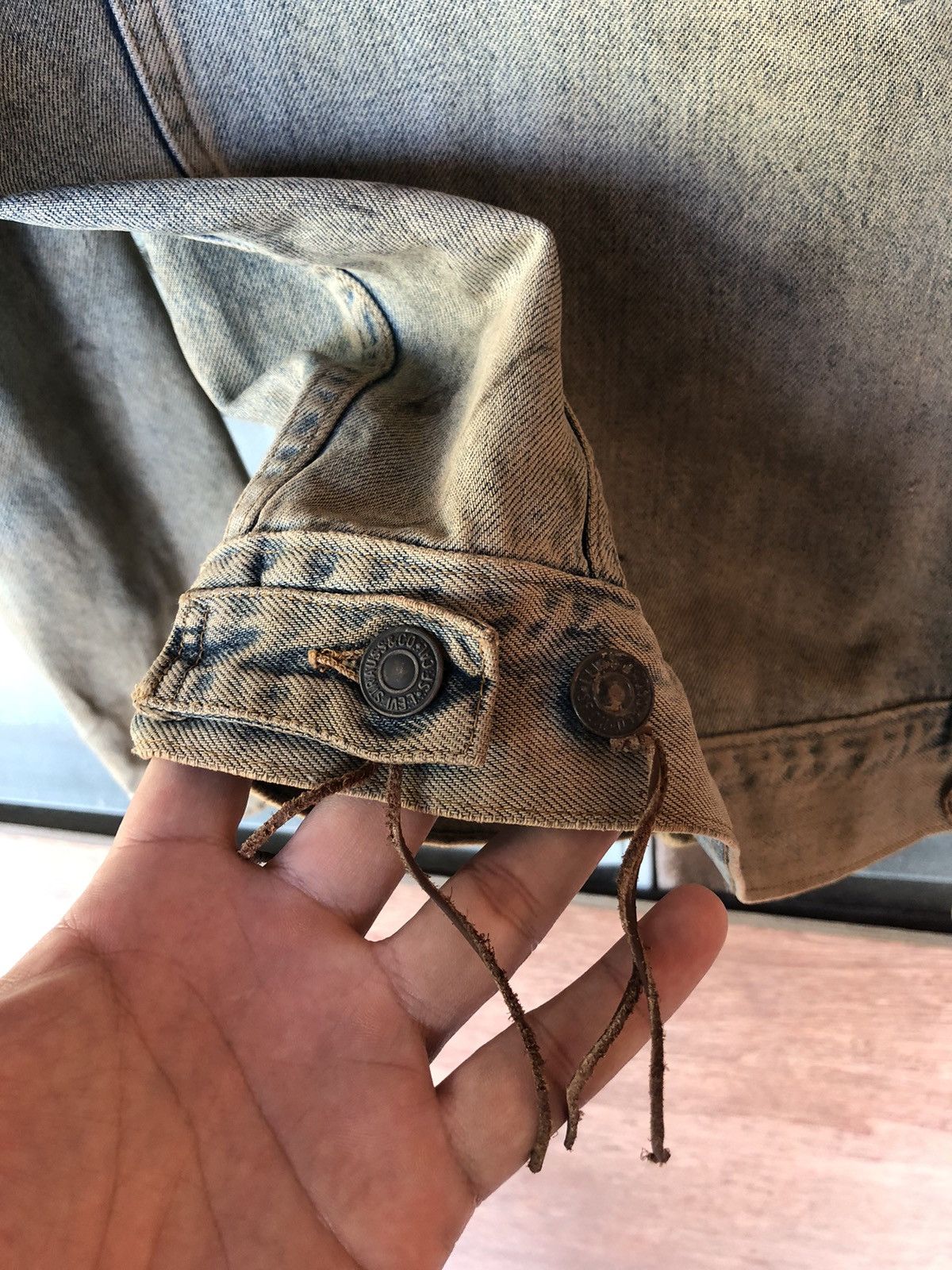 Levi's Vintage Levi’s Distressed Faded Jacket Size US S / EU 44-46 / 1 - 12 Thumbnail