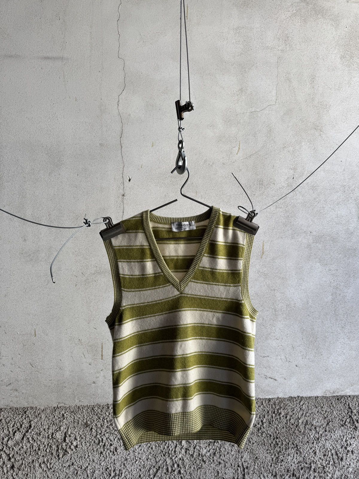 Yves Saint Laurent Yves Saint Laurent Sample Cashmere Striped Vest Size US S / EU 44-46 / 1 - 1 Thumbnail