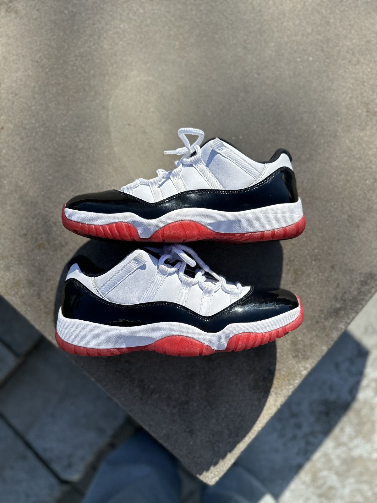 Nike Jordan 11 Retro Low Concord Bred Size US 9.5 / EU 42-43 - 3 Thumbnail
