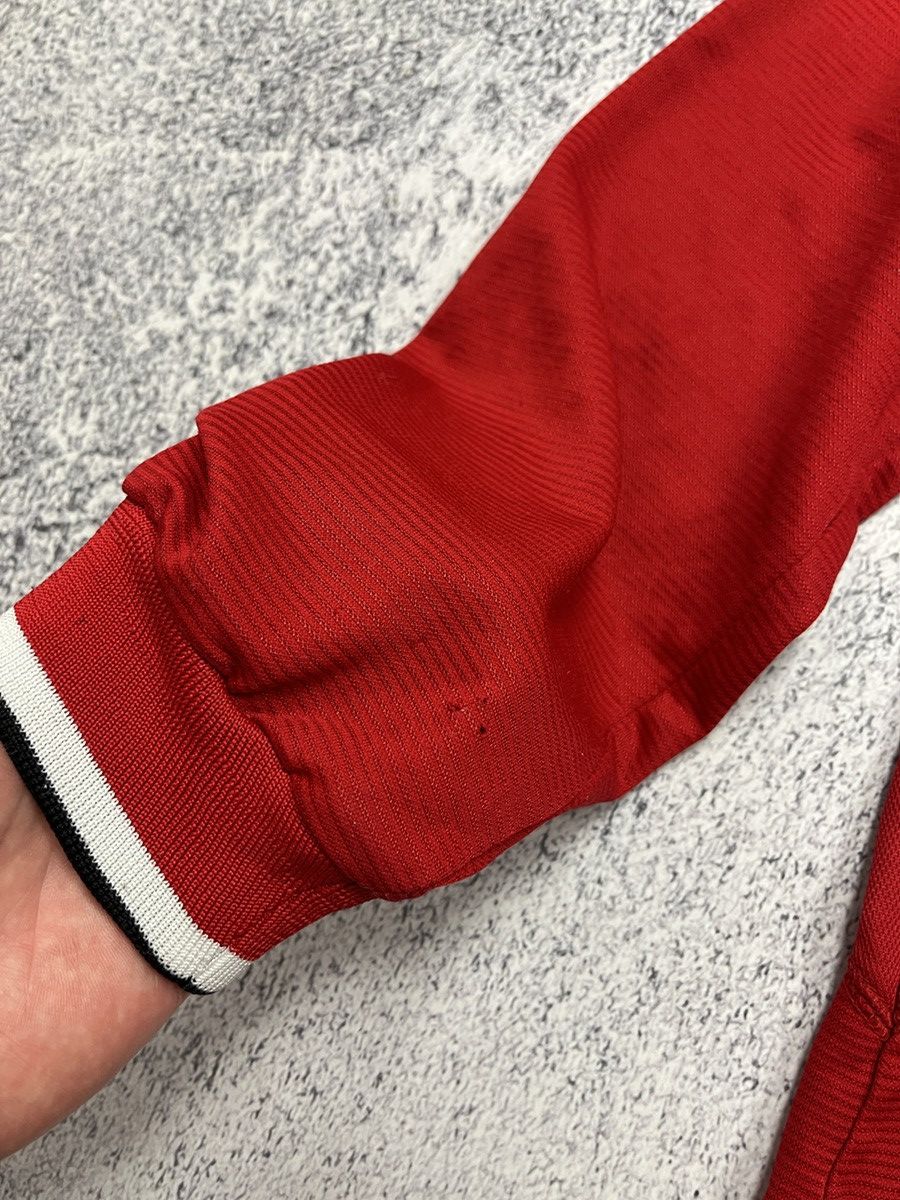 Umbro Umbro Manchester United 2000/02 Home Football Long Sleeve Size US XS / EU 42 / 0 - 8 Thumbnail