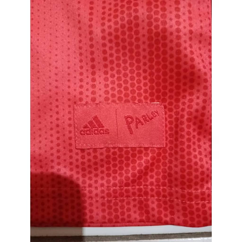 Adidas Real Madrid 3rd 2018 original size M BNWT Size US M / EU 48-50 / 2 - 4 Thumbnail