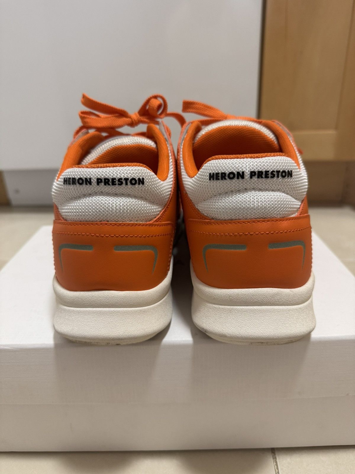 Heron Preston Heron Preston Low Key Logo Low-Top Leather Sneakers Size 41 Size US 8 / EU 41 - 3 Thumbnail
