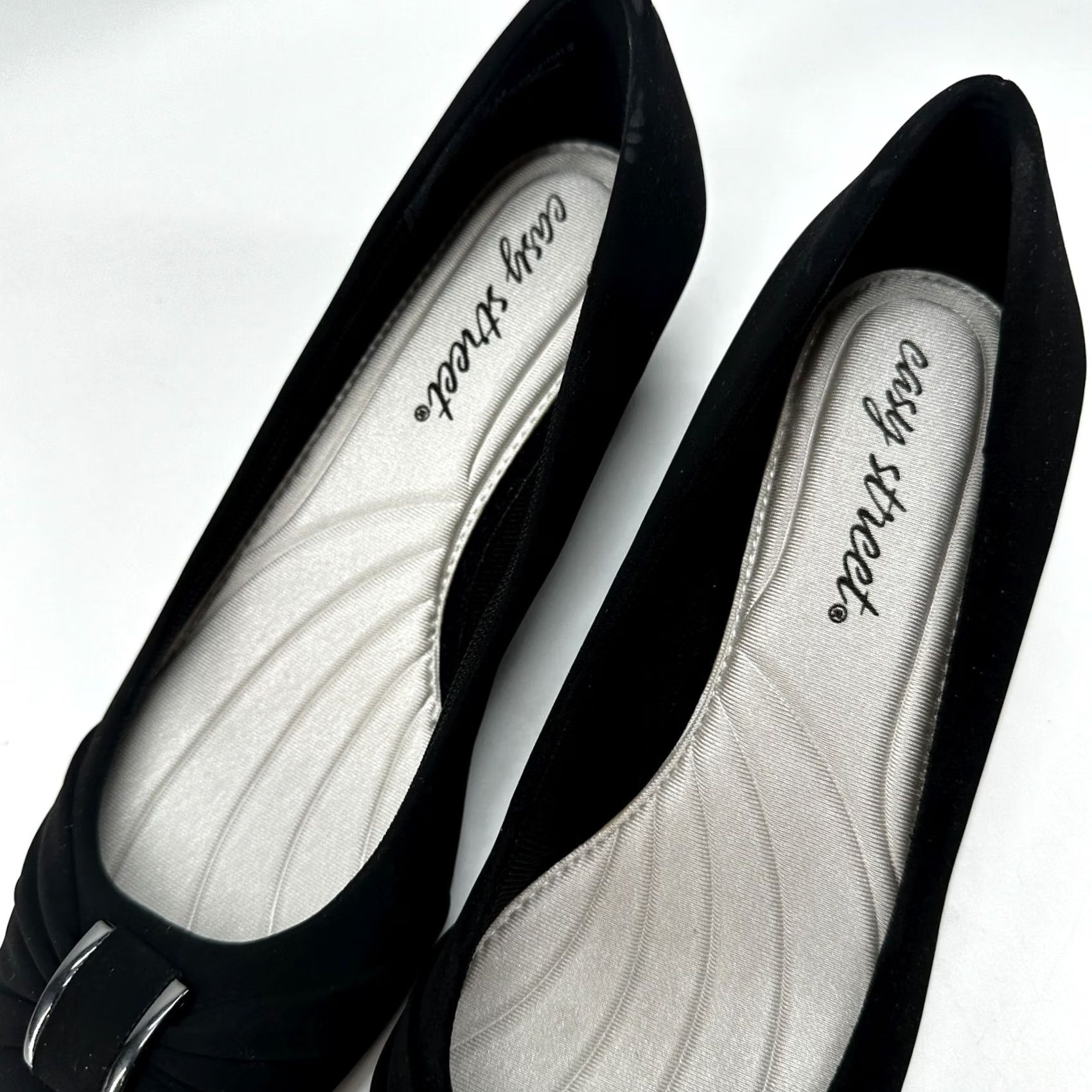 Vintage Easy Street Pump Heels Black Women's 6M Suede Slip On Almond Toe Casual Comfort Chinese Made Block Heel Size US 6 / IT 36 - 4 Thumbnail