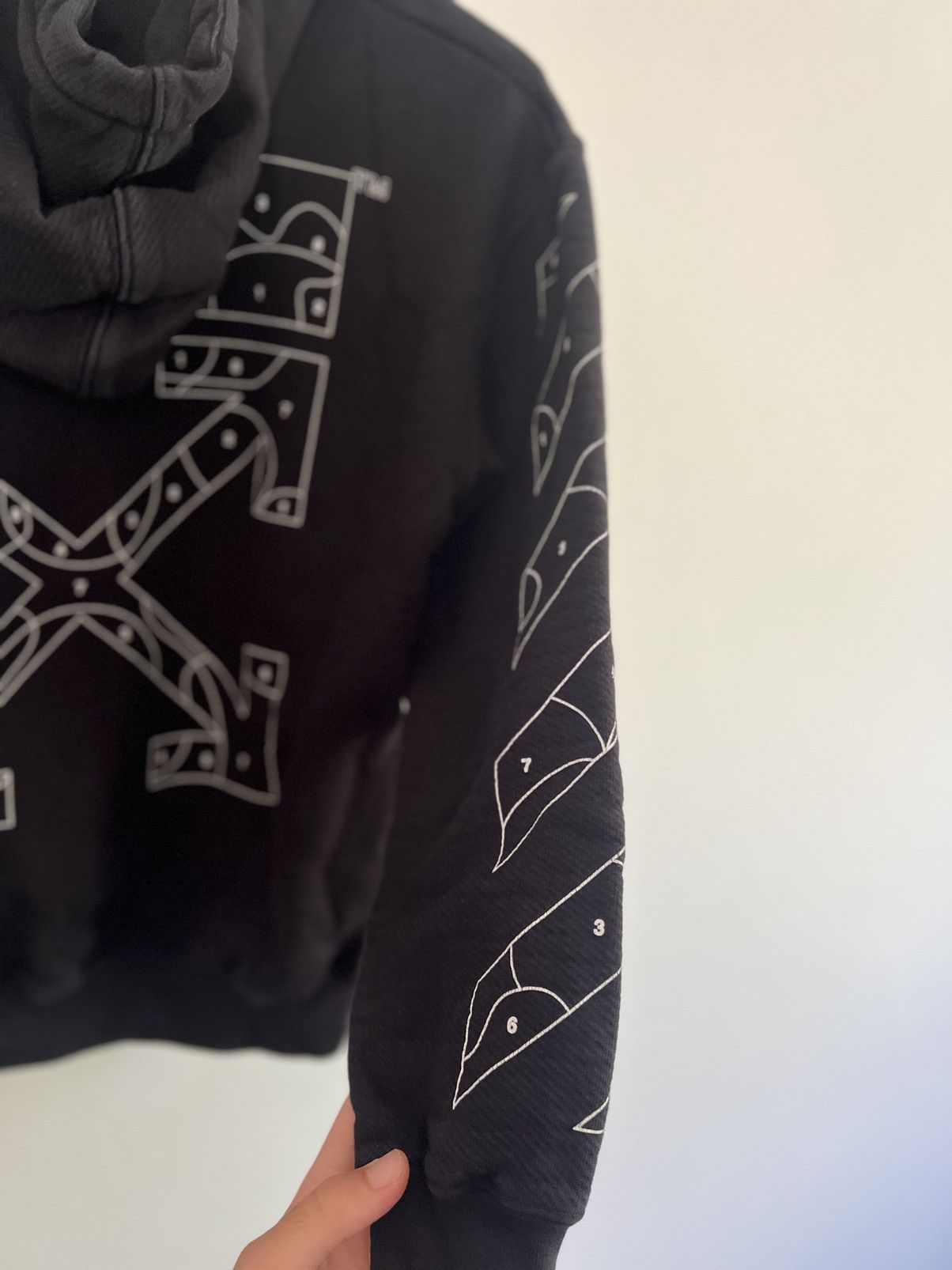 Off-White Off white Puzzle Arrow Hoodie Size US XS / EU 42 / 0 - 6 Thumbnail