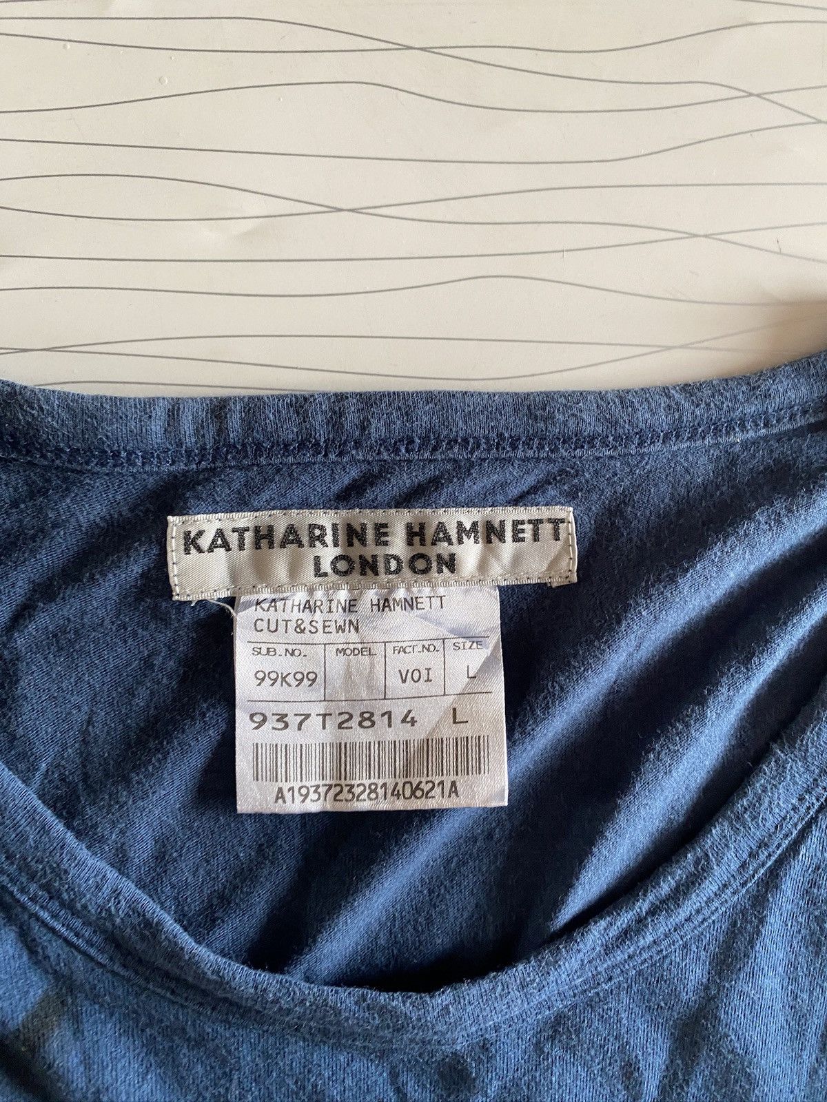 Katharine Hamnett London Vintage Katharine Hamnett London Blank LS Tee Size US L / EU 52-54 / 3 - 5 Thumbnail