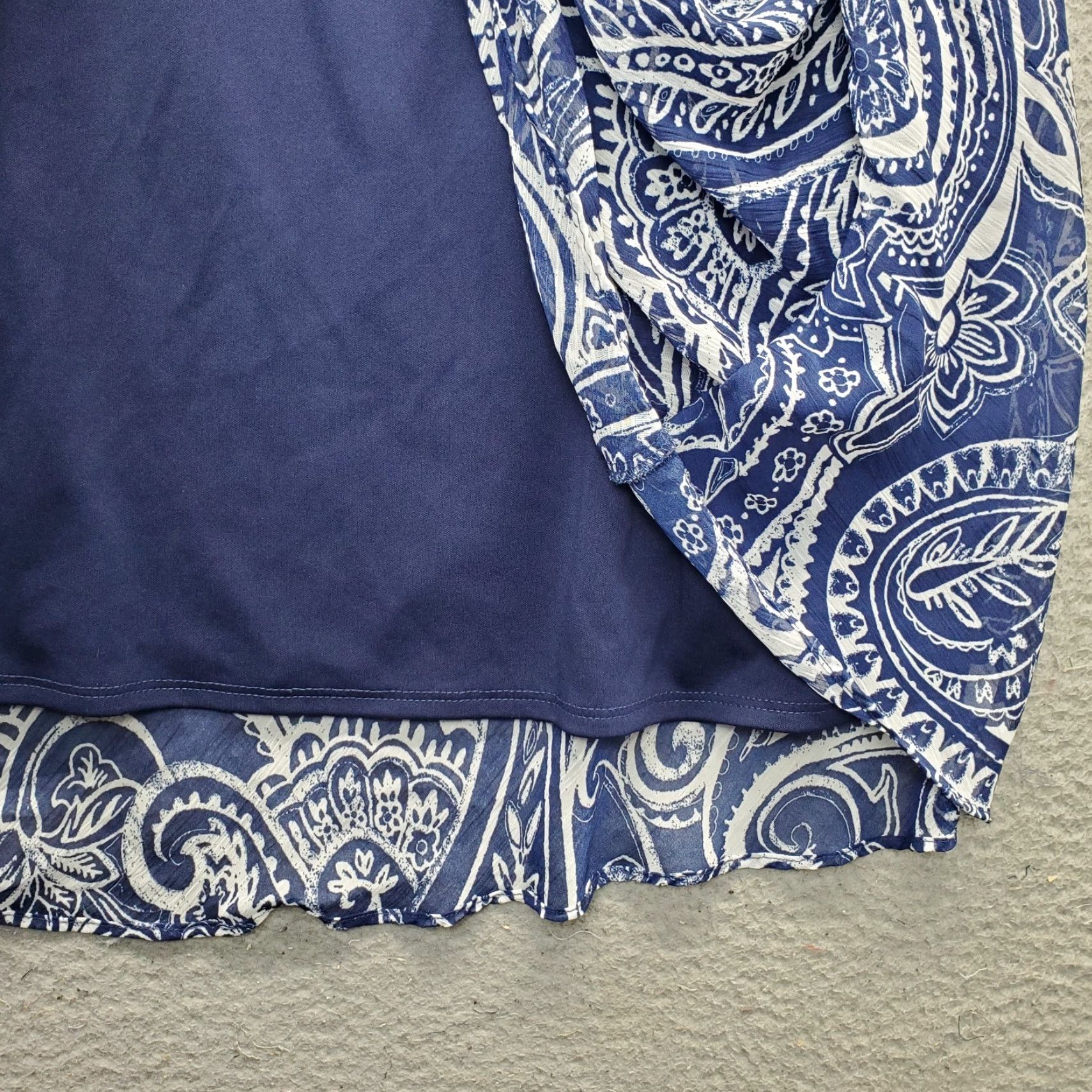 Vintage Draper's & Damon's A-Line Midi Skirt Womens 24W Multi Paisley Lined Elastic Waist, Womens Size 24W, 30" Length, Polyester, Vintage: No Size 42" / US 20 - 7 Thumbnail