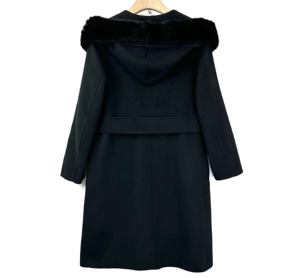 Gucci Gucci/Fur Collar Hooded Black Coat K12 Size M / US 6-8 / IT 42-44 - 2 Thumbnail