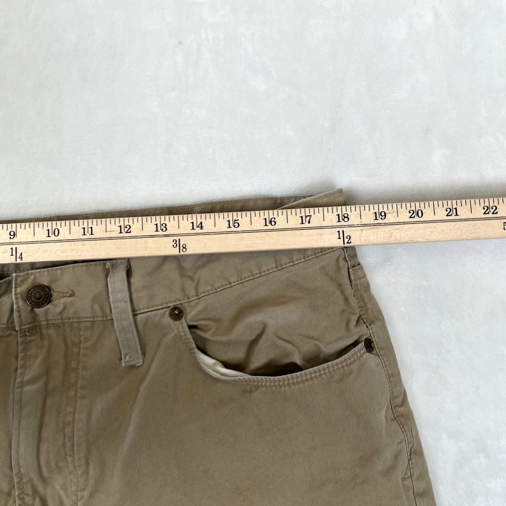 Polo Ralph Lauren Polo Ralph Lauren Pants Mens 36 Beige Khaki Chino 5-Pocket Dungarees Authentic Leather Logo Front Coin Pocket Straight Leg NWT Size US M / EU 48-50 / 2 - 3 Thumbnail