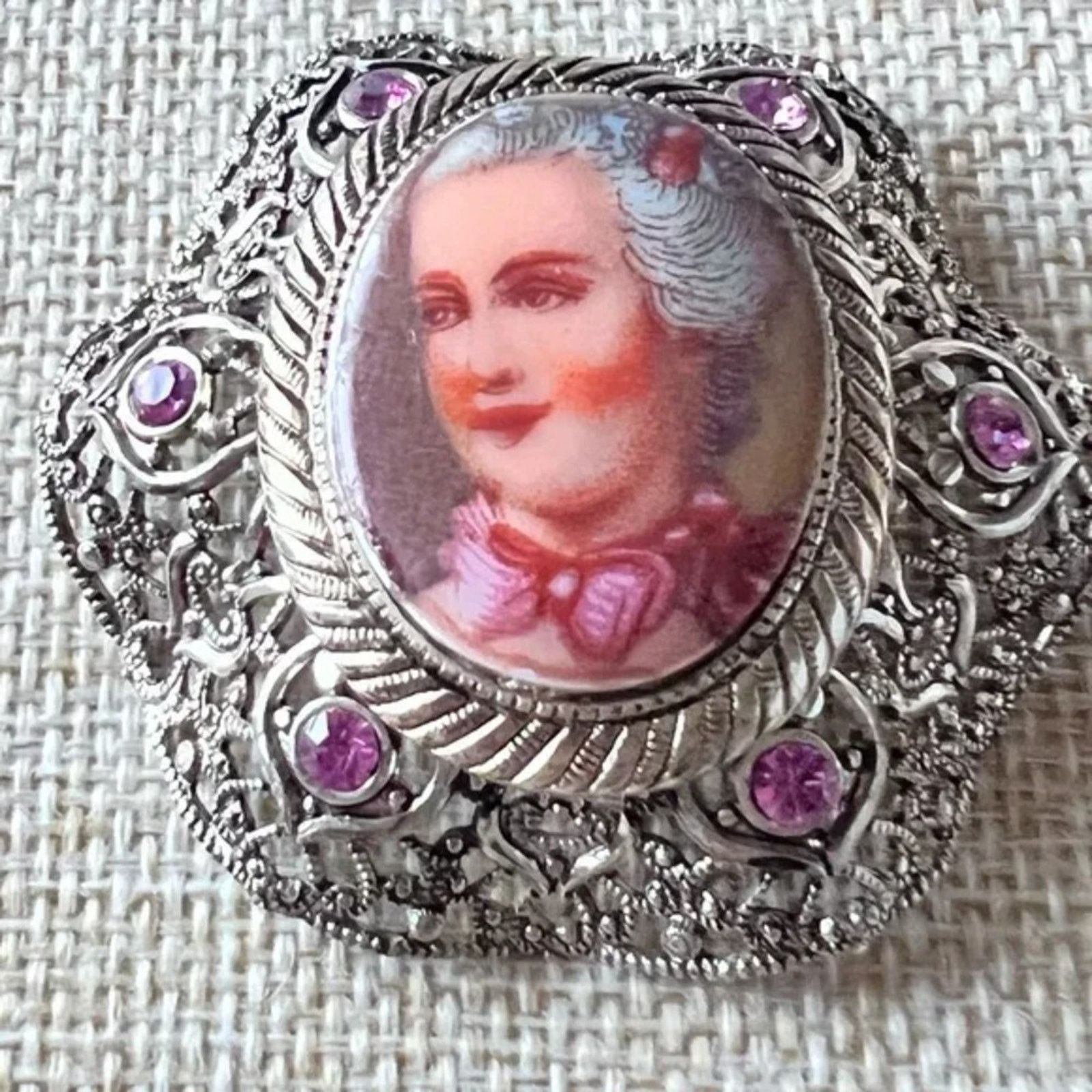 Other Vintage West Germany Victorian Brooch Filigree Hand Painted Size ONE SIZE - 1 Thumbnail