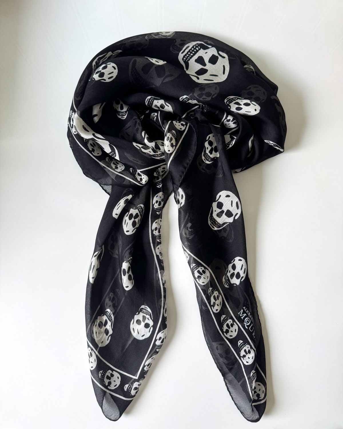 Alexander McQueen Alexander McQueen Skull Scarf Size ONE SIZE - 1 Thumbnail