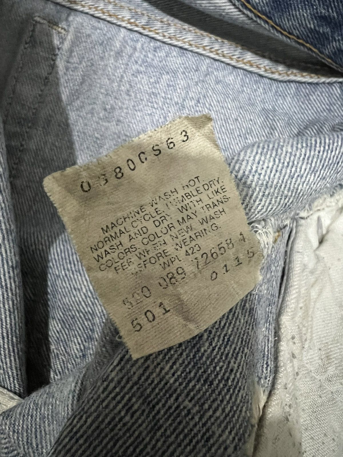 Levi's × Vintage Jeans 90’s Levi’s 501 Vintage Distressed Size US 33 - 6 Thumbnail