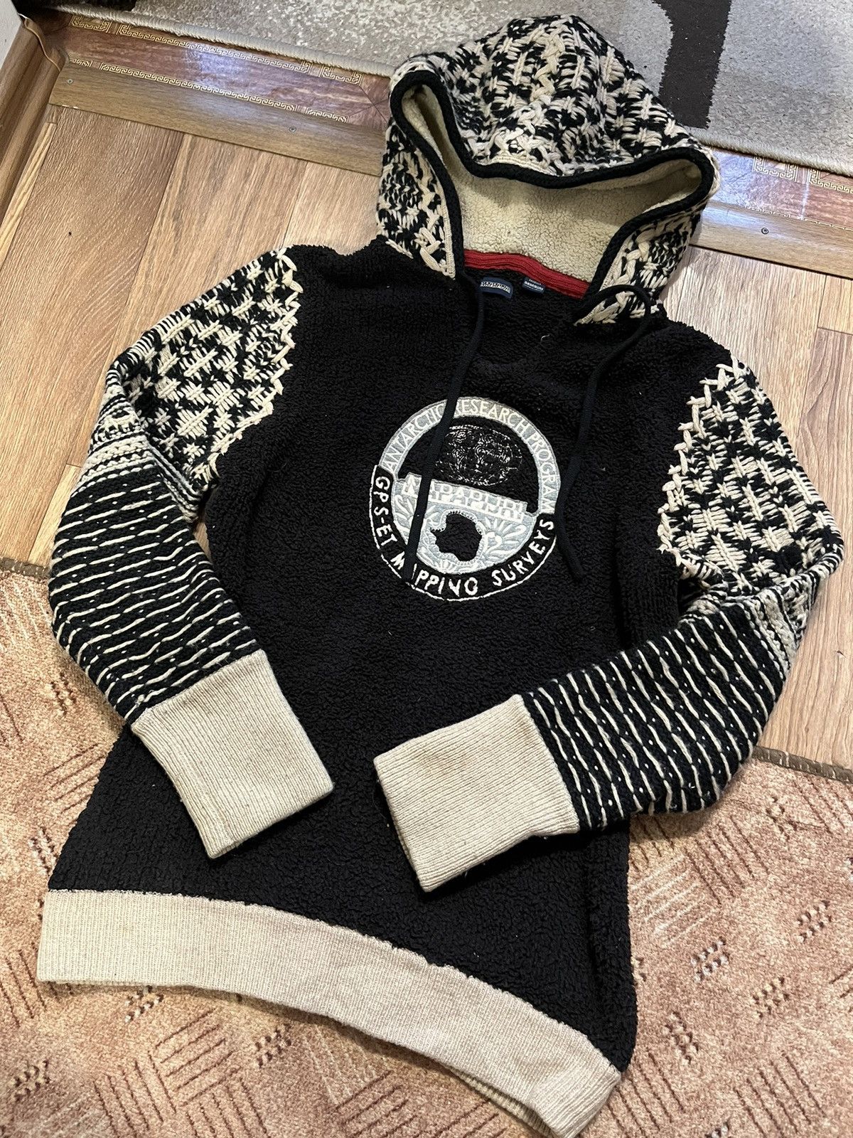 Napapijri Napapijri vintage hoodie Size XL / US 12-14 / IT 48-50 - 1 Thumbnail