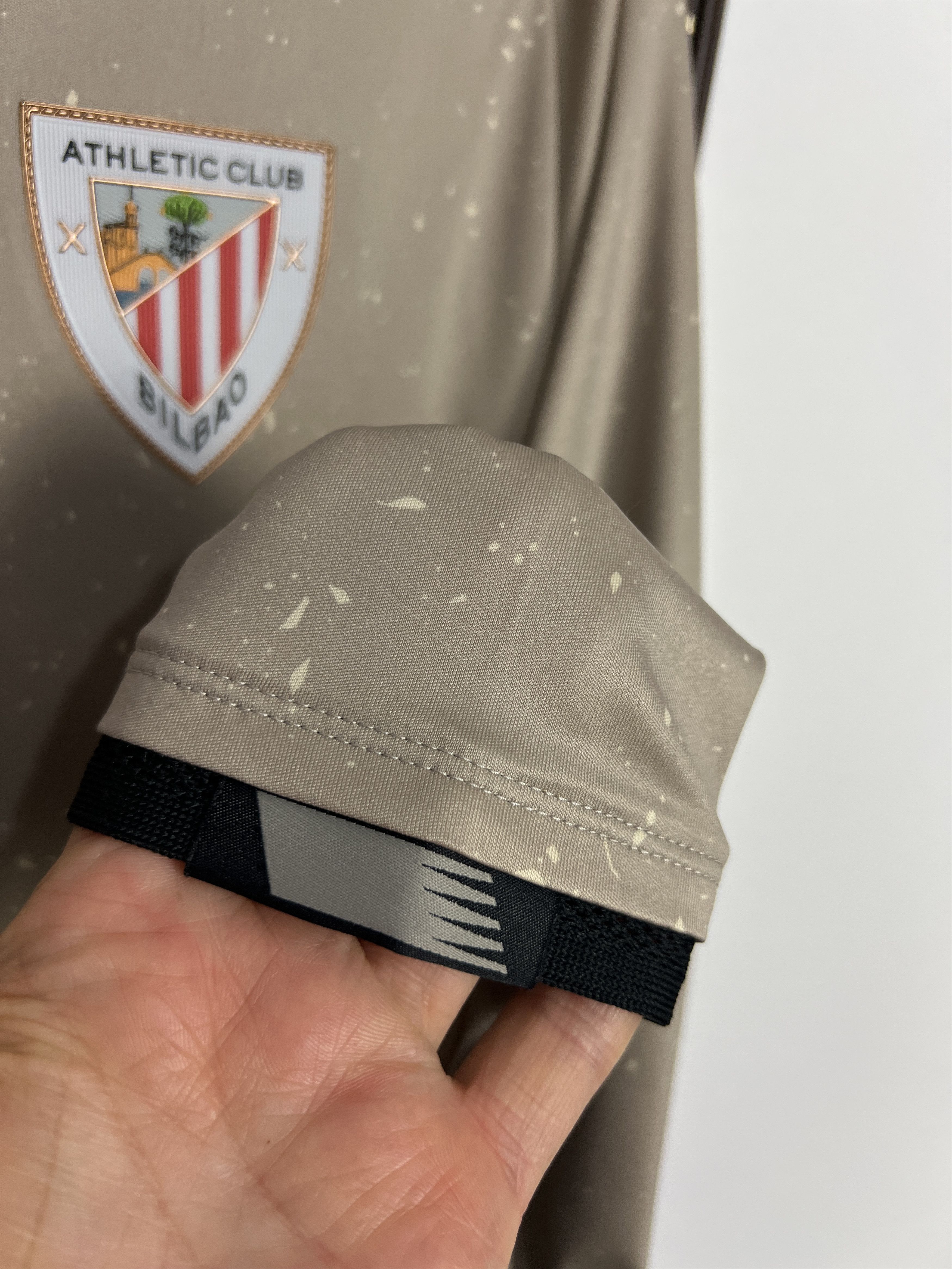 New Balance Athletic Bilbao Spain Football Shirt 2021 Soccer Long Sleeve Size US L / EU 52-54 / 3 - 4 Thumbnail