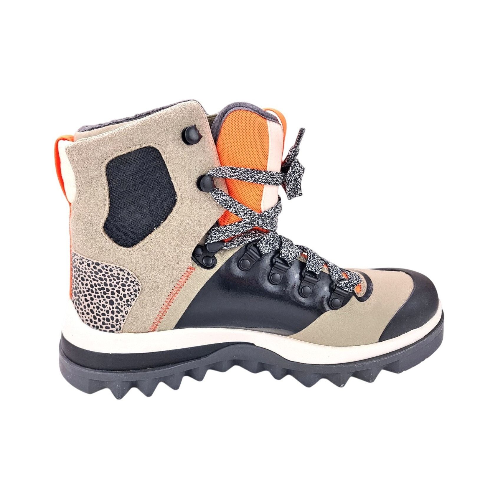 Adidas Adidas Stella McCartney Eulampis Hiking Boot Women Size 9 Size US 9 / IT 39 - 7 Thumbnail