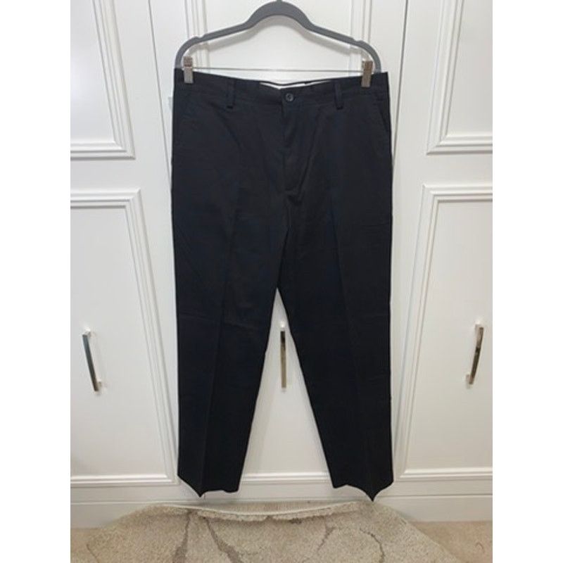 Dockers NWT Dockers Men's Classic Fit Chino Pants Black Size 34x32 Size US 34 / EU 50 - 1 Thumbnail