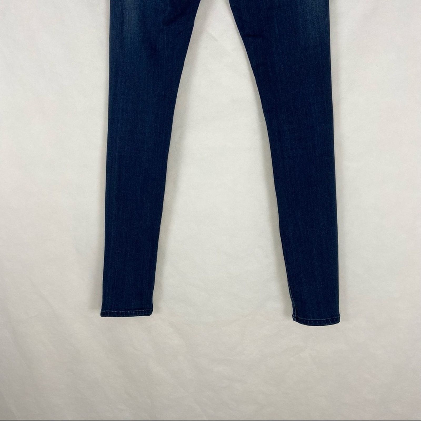 BLANKNYC BlankNYC Women's Skinny Classique Mid Rise Jeans Size 26 Size 26" / US 2 / IT 38 - 9 Thumbnail