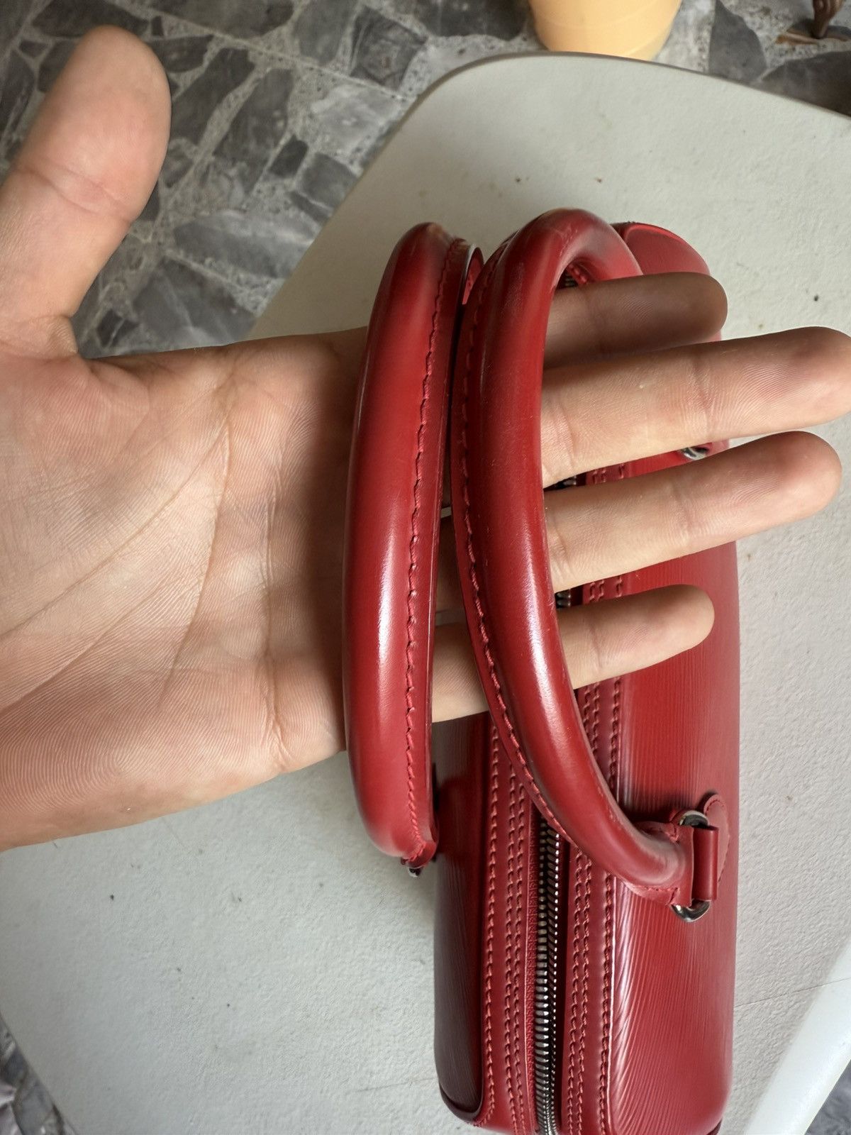Louis Vuitton Louis Vuitton Jasmin handbag in red epi leather Size ONE SIZE - 5 Thumbnail