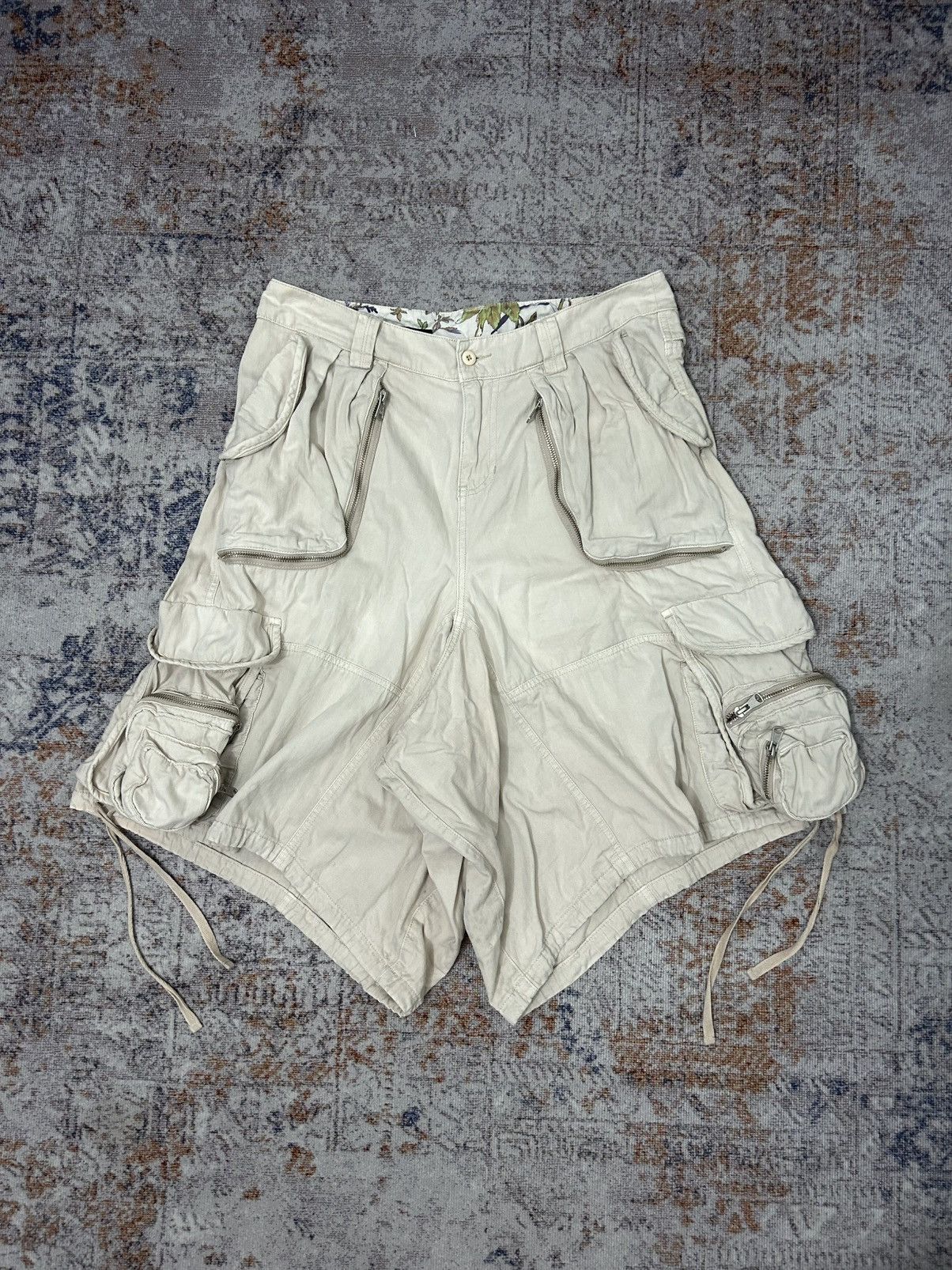 If Six Was Nine As Know As Super Wide Cargo 3D Pocket Short Pants Size US 34 / EU 50 - 1 Thumbnail