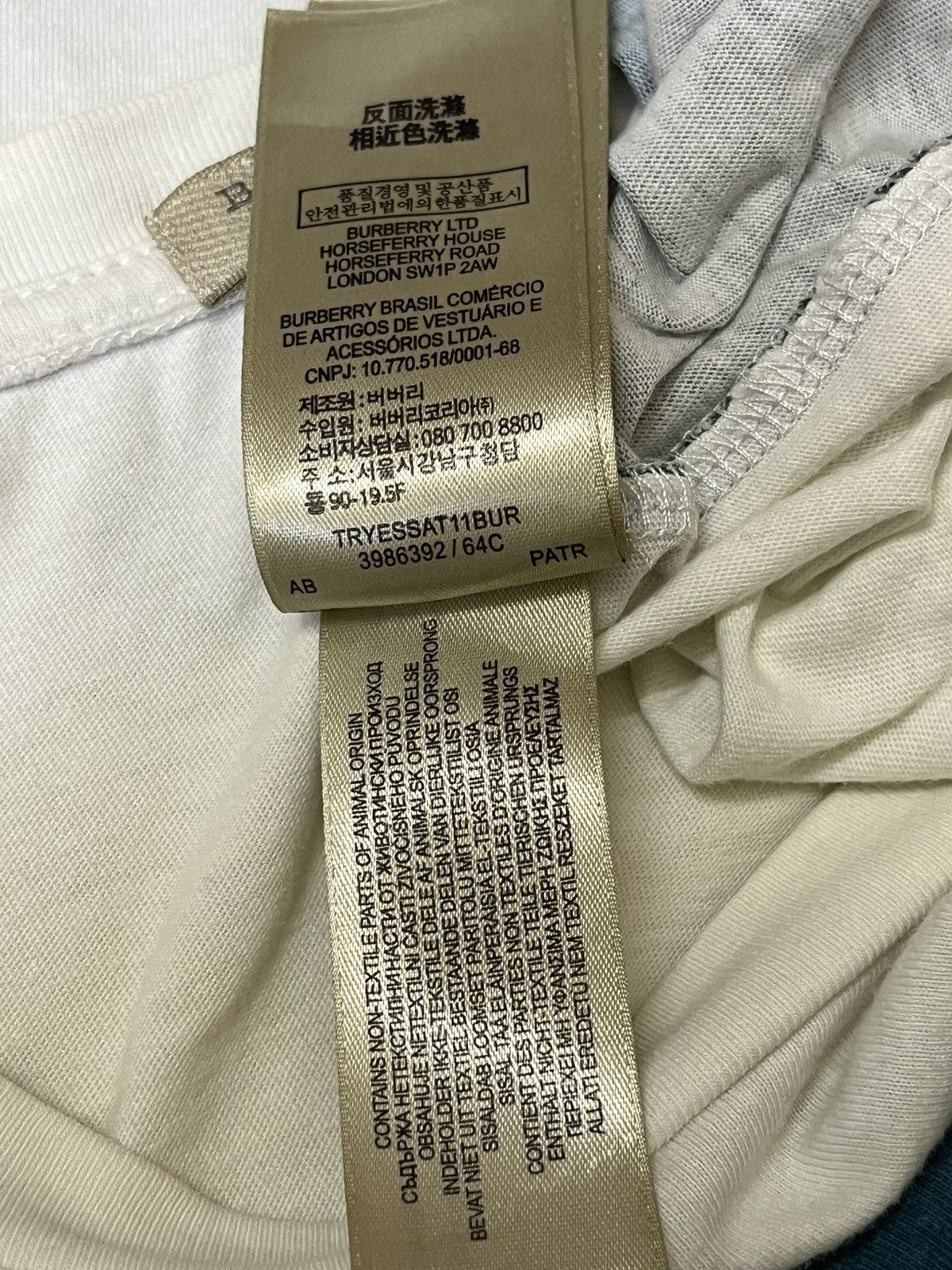 Burberry AUTHENTIC BURBERRY BRIT TEE SHIRT Size US M / EU 48-50 / 2 - 10 Thumbnail