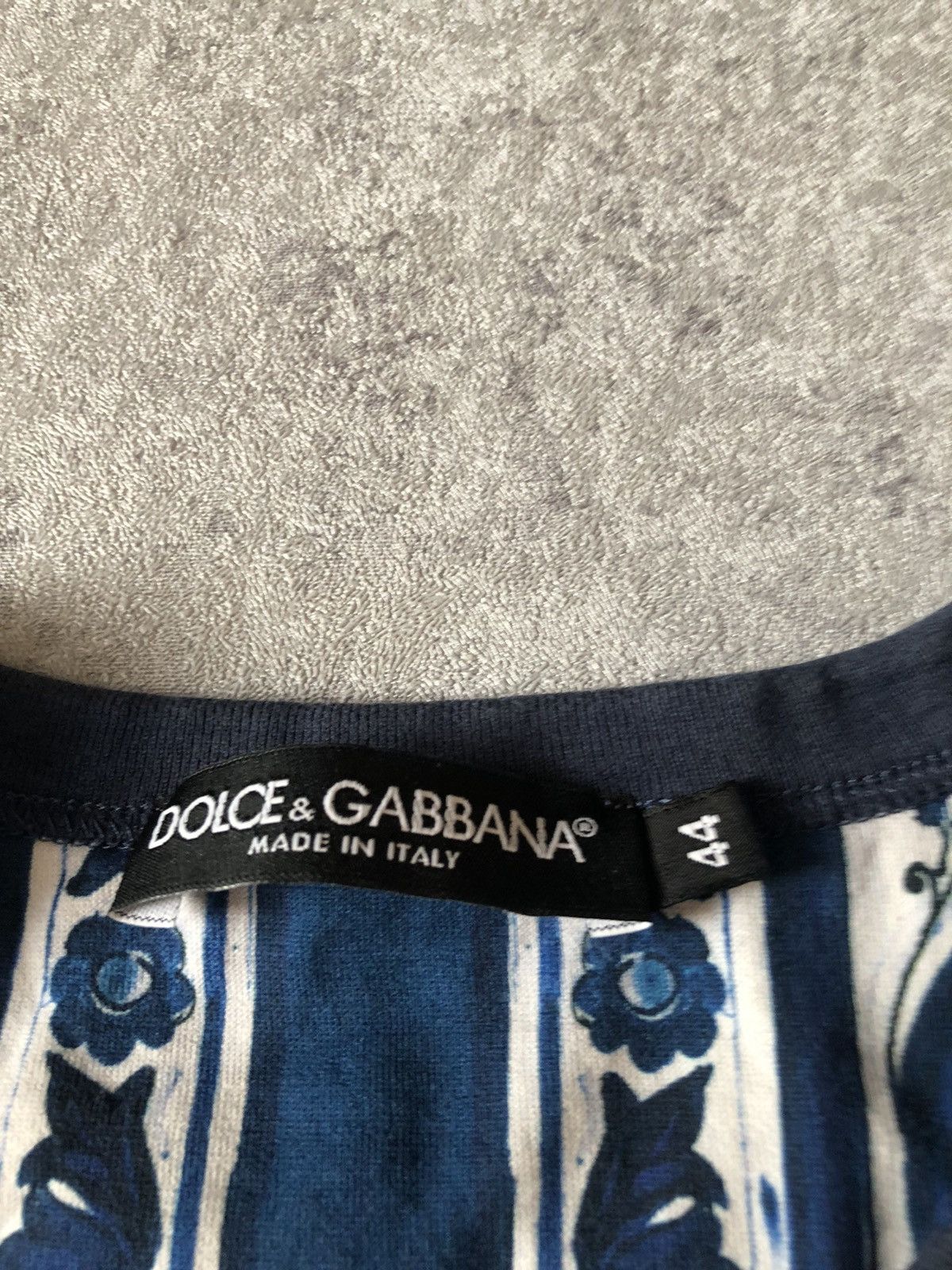 Designer × Dolce & Gabbana DOLCE & GABBANA BLUE MAJOLICA PRINTED TEE Size US S / EU 44-46 / 1 - 3 Thumbnail