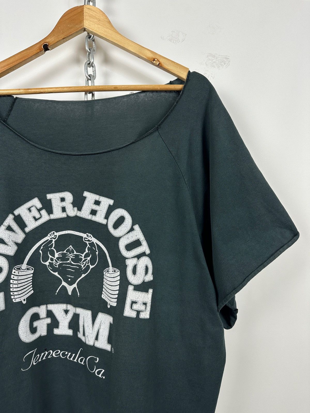Vintage 90s Vintage Powerhouse Gym Temecula Ca Faded Black T-Shirt Size US XL / EU 56 / 4 - 6 Thumbnail