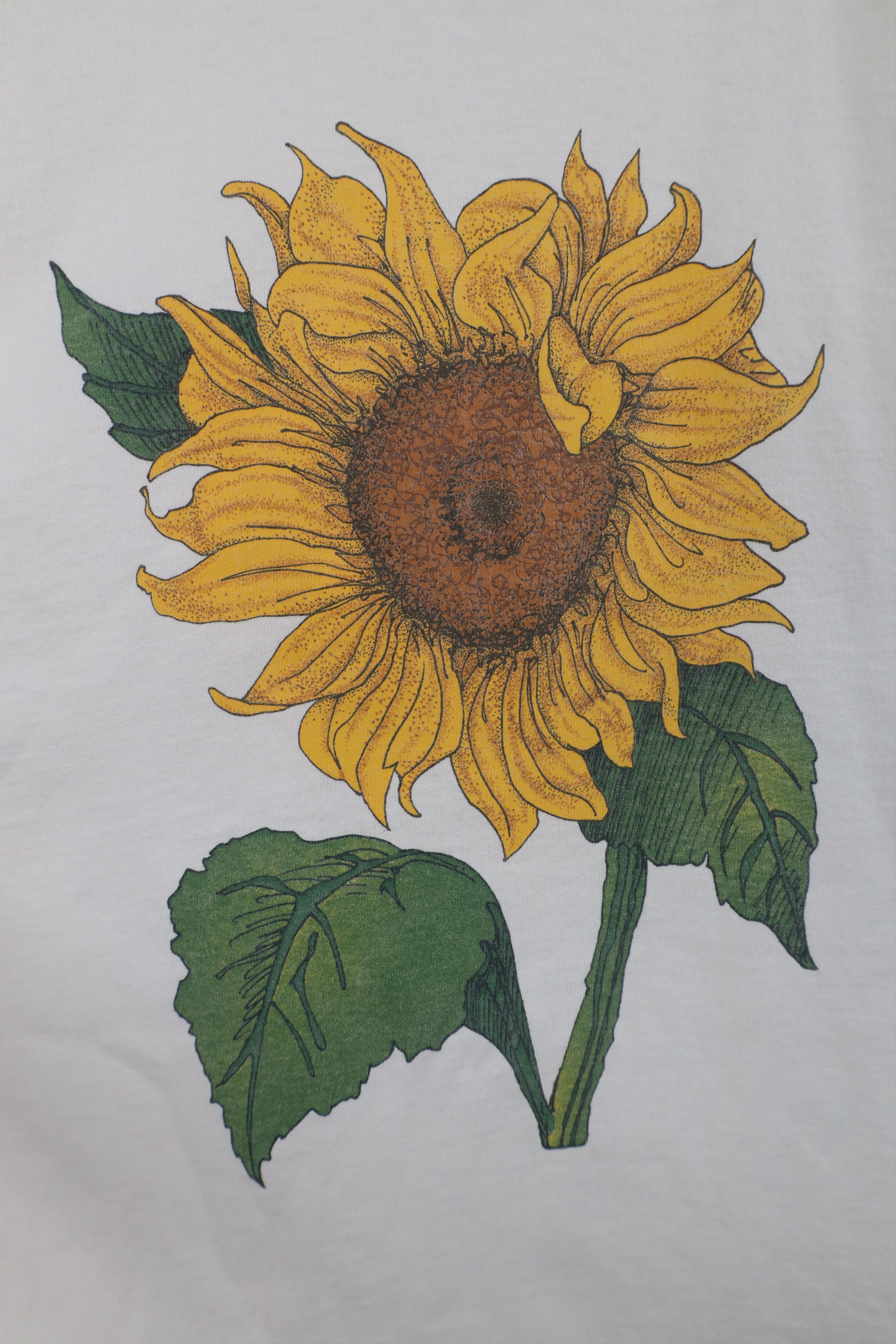 Vintage Vintage 90s Streetwear Sunflower Short Sleeve T-Shirt USA Size L / US 10 / IT 46 - 4 Thumbnail