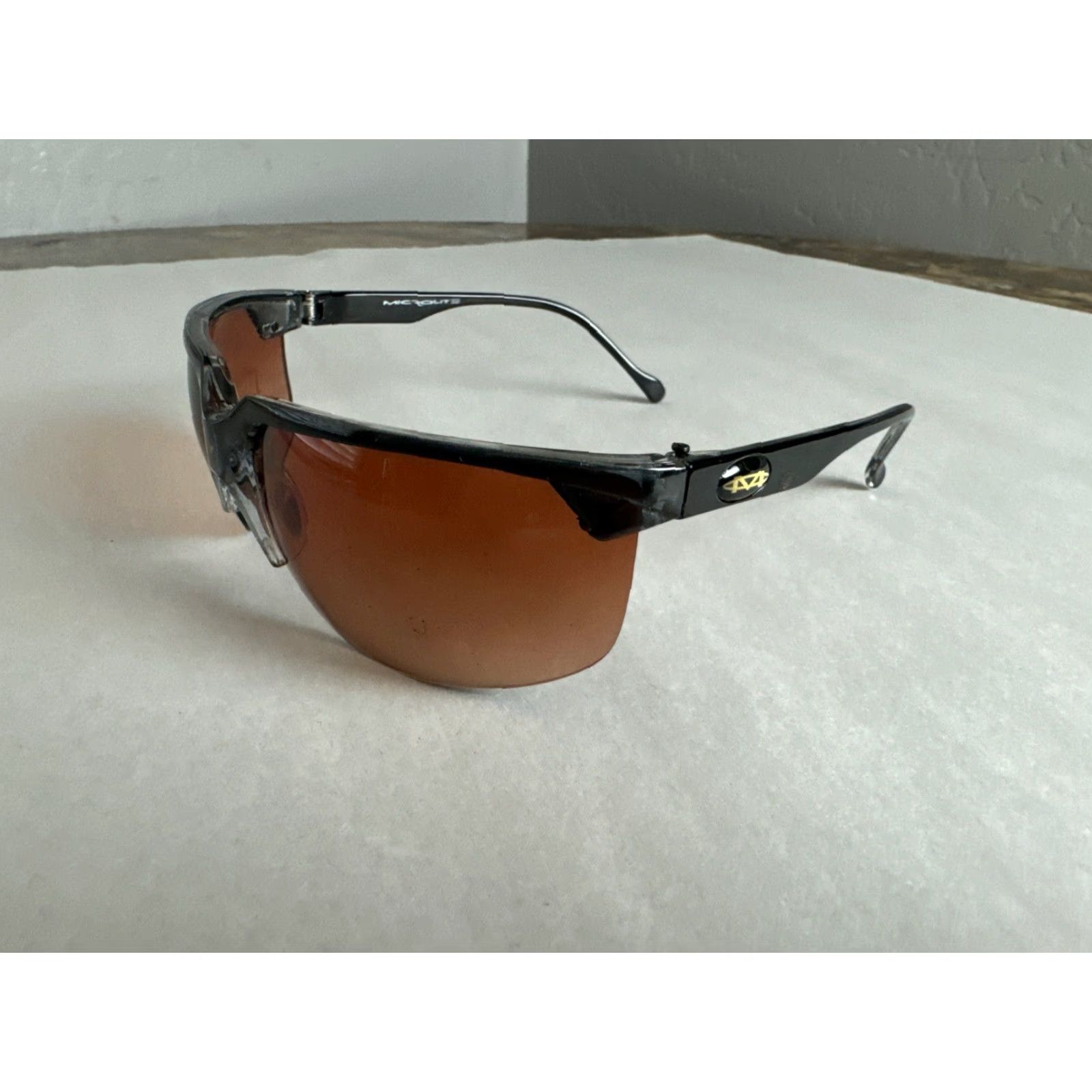 Vintage Microlite Sunglasses Polycarbonate Lens Men’s Adult Unisex Brown Frame Unisex Adults Lens Material Polycarbonate — pre owned Size ONE SIZE - 3 Thumbnail