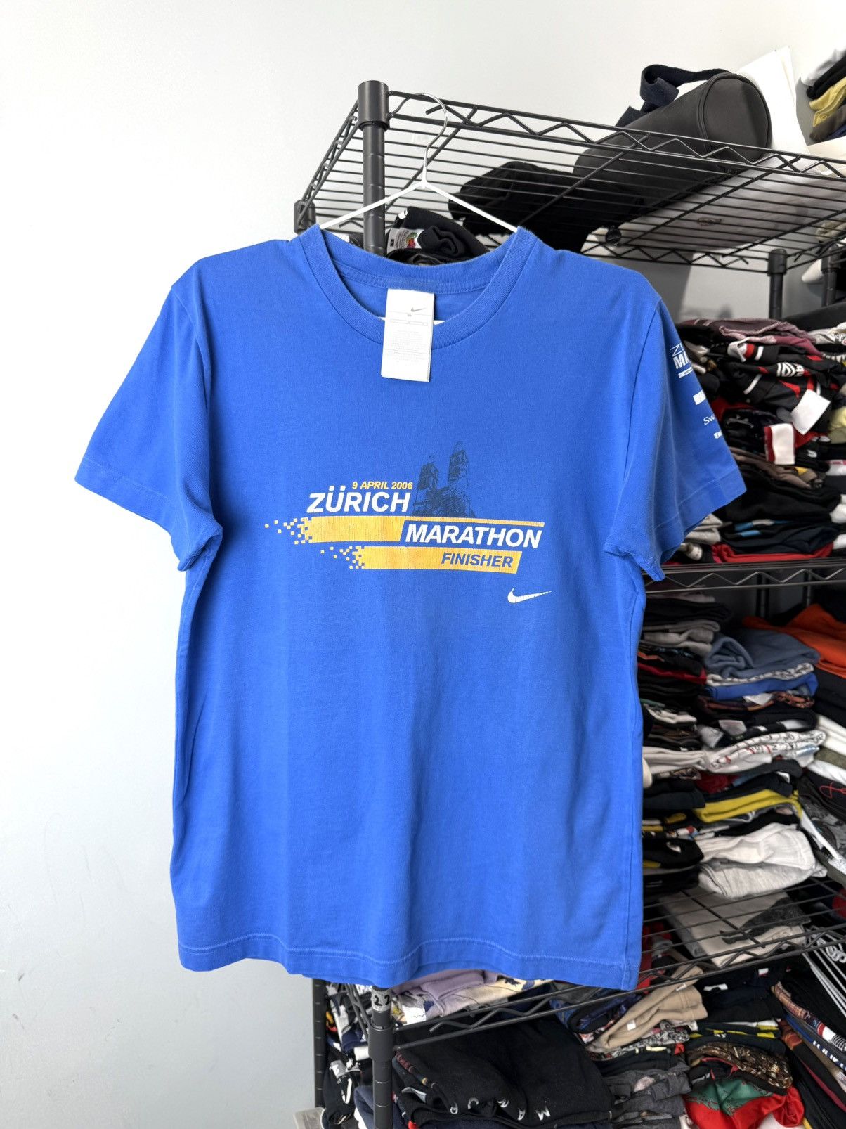 Nike 00’s Vintage Nike Marathon T Shirt Y2K Size US M / EU 48-50 / 2 - 1 Thumbnail
