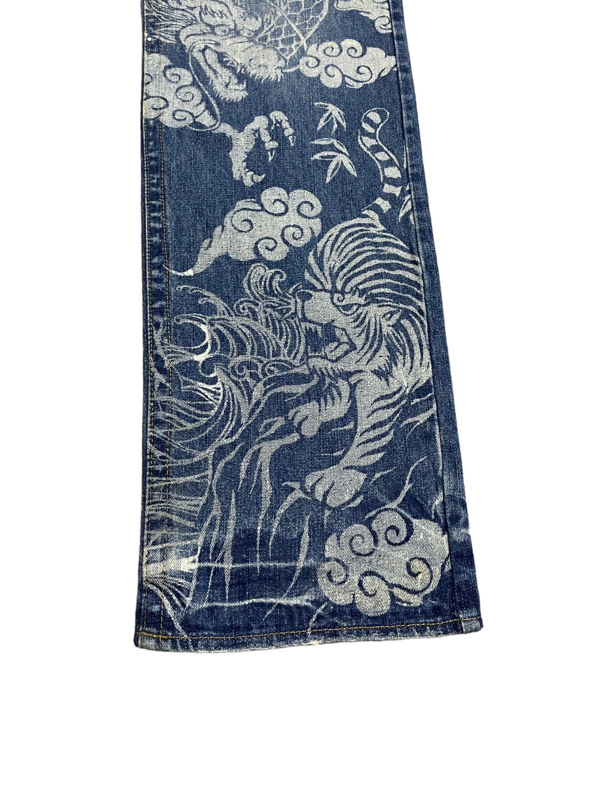 If Six Was Nine × Japanese Brand × Le Grande Bleu (L.G.B.) Very Rare Vintage Japanese Brand Sukajan Flared Jeans 1999s Size US 30 / EU 46 - 7 Thumbnail