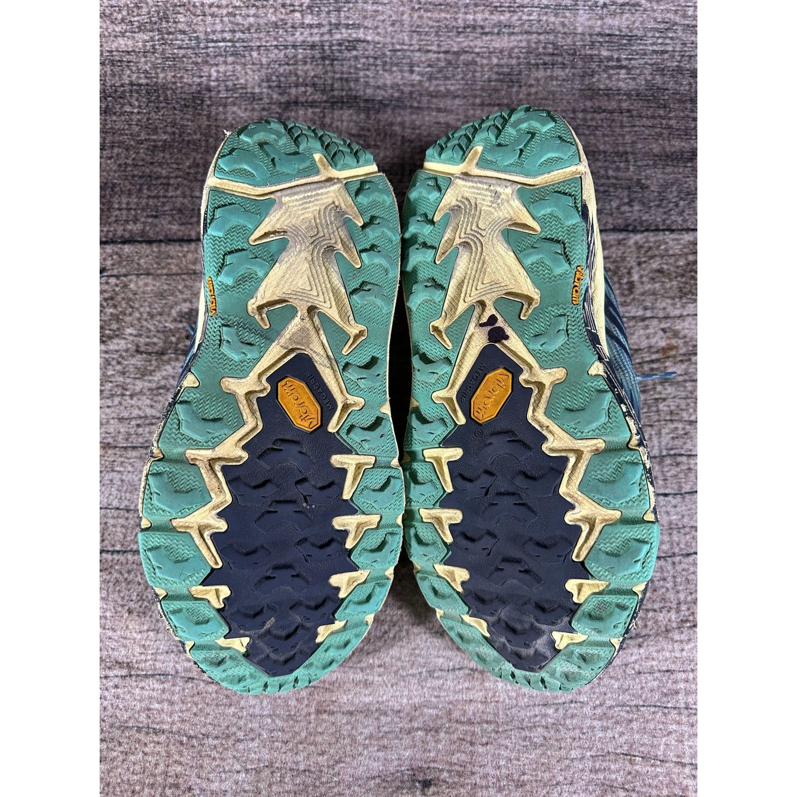Hoka Hoka One One Speedgoat 4 Women's Size 9.5 Running Shoes Blue Size US 9.5 / IT 39.5 - 9 Thumbnail