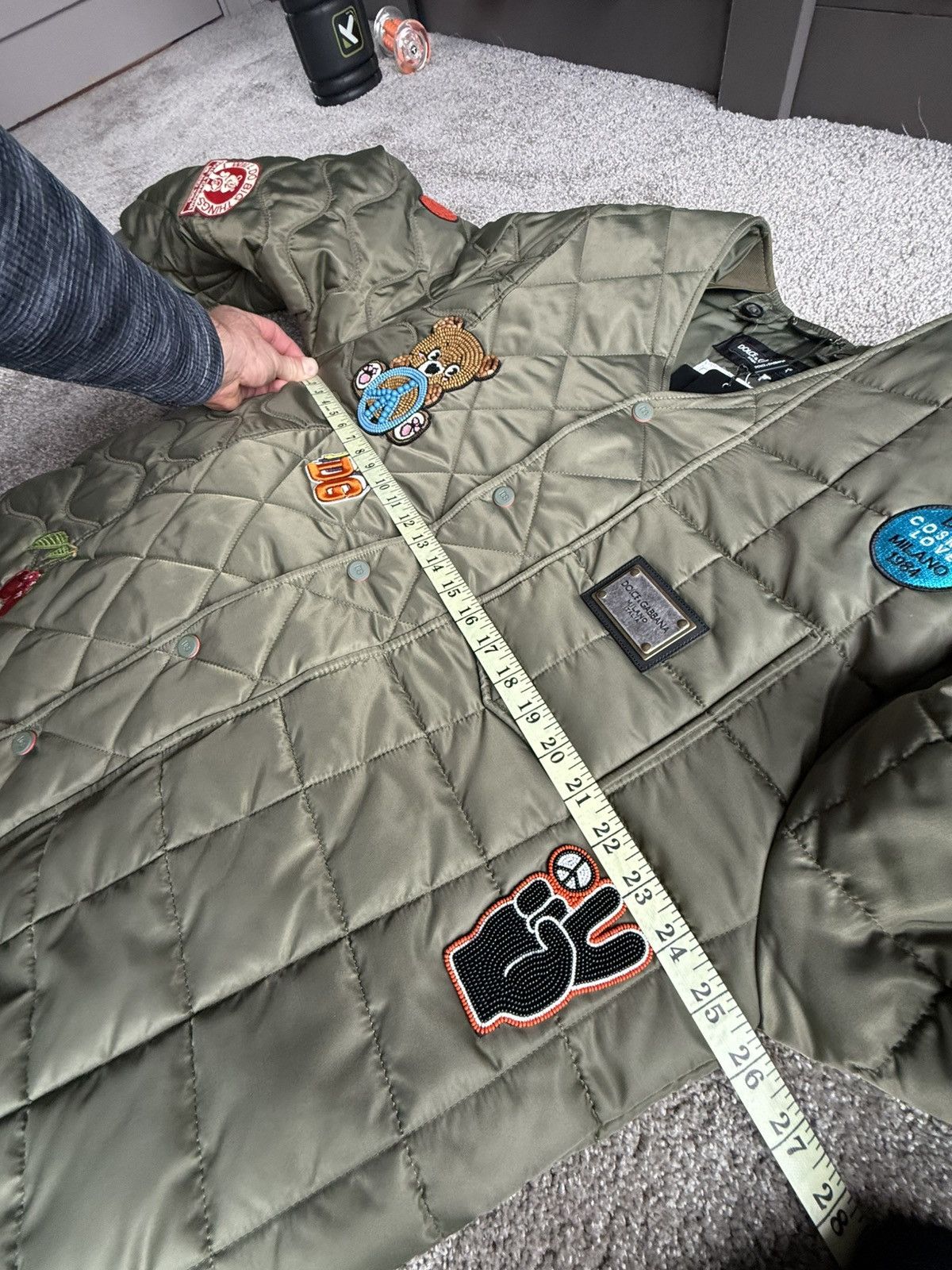 Dolce & Gabbana $2.3k Dolce & Gabbana D&G padded logo embroidered jacket M Size US M / EU 48-50 / 2 - 5 Thumbnail