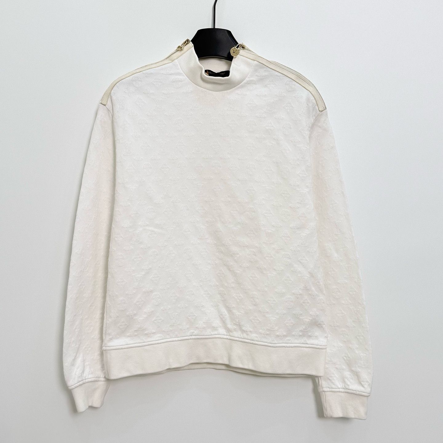 Louis Vuitton Louis Vuitton Monogram Embossed Sweatshirt XS Size XS / US 0-2 / IT 36-38 - 1 Thumbnail