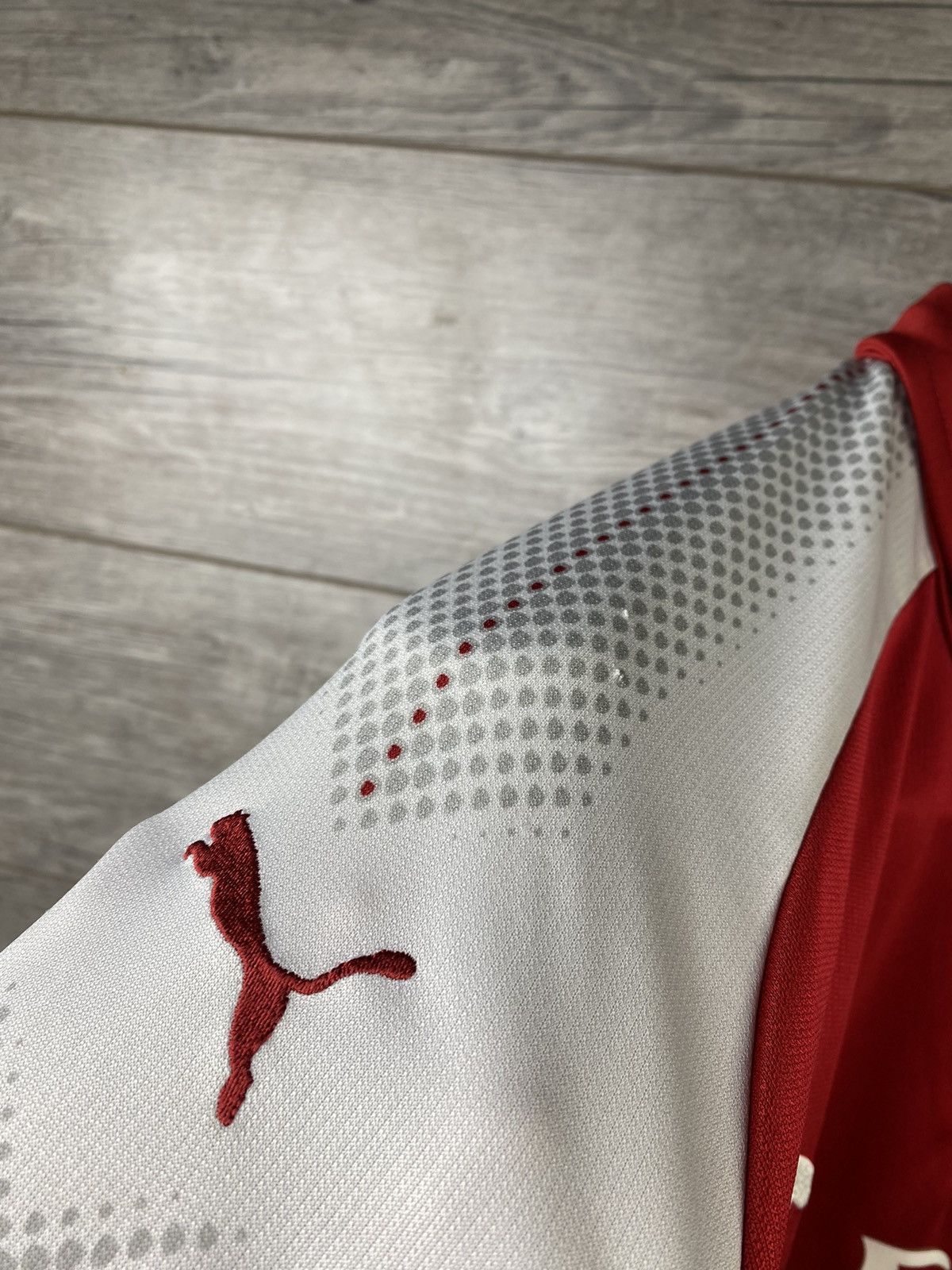 Puma × Vintage 🔥Vintage Arsenal Puma Soccer size XXL Size US XXL / EU 58 / 5 - 4 Thumbnail