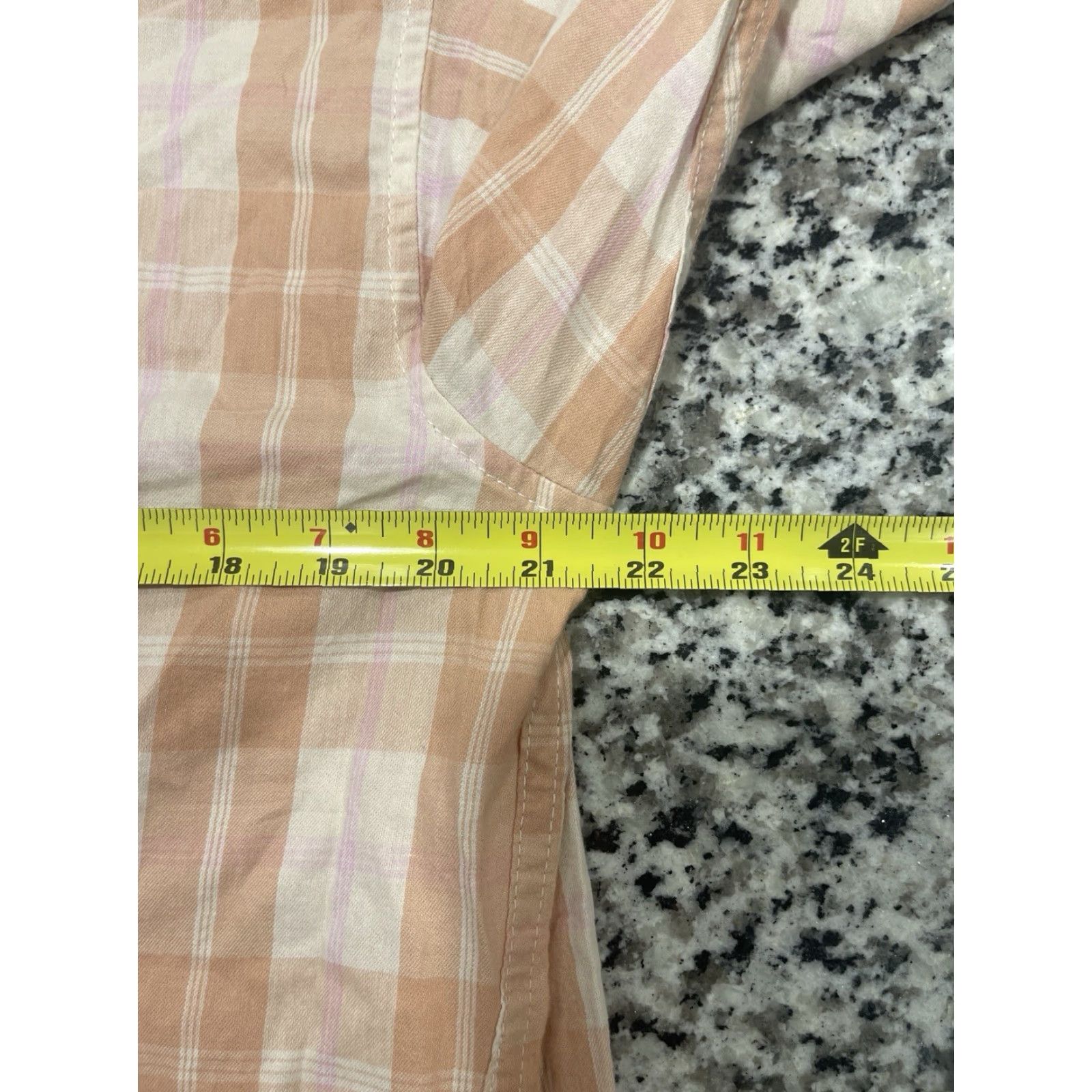J.Crew VINTAGE NWT J. Crew Relaxed Fit Featherweight Peach / Pink Shirt Sz 8 Size M / US 6-8 / IT 42-44 - 3 Thumbnail
