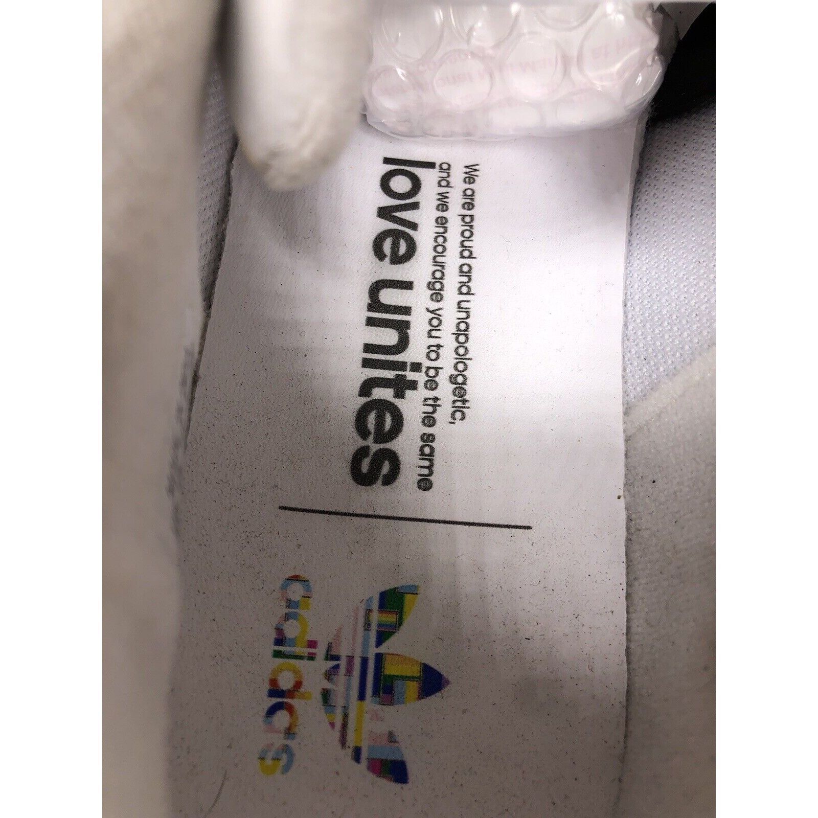 Adidas Adidas Love Unites White Leather Blue Pink Stripe Sneakers M Size US 10 / EU 43 - 14 Thumbnail