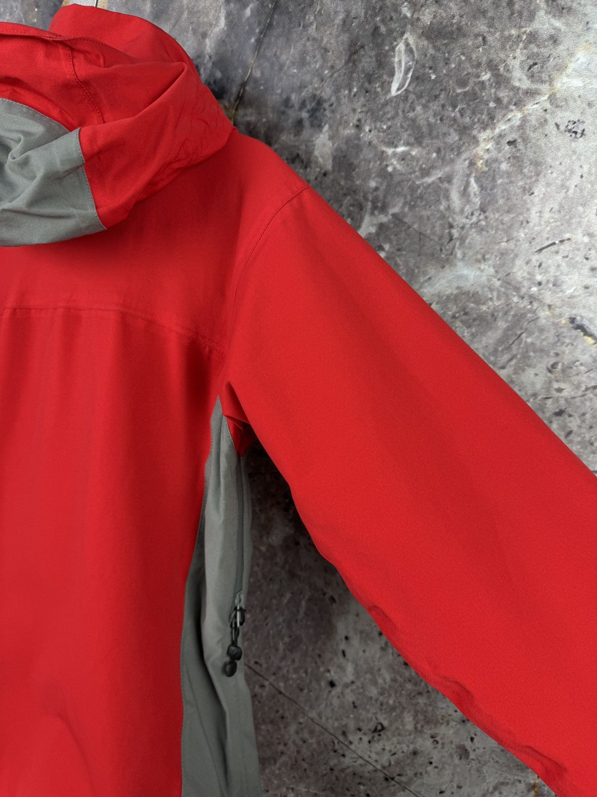Other Women’s Millet Jacket Gore-Tex Outdoor Hiking Climbing Size M / US 6-8 / IT 42-44 - 20 Thumbnail