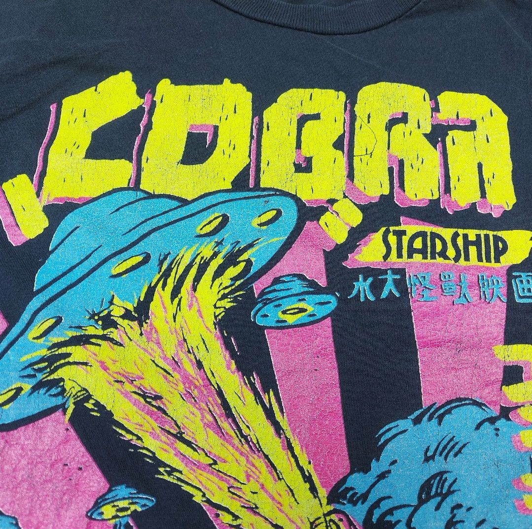 Band Tees Vintage Y2K COBRA STARSHIP Band Alien Flame Snake TEE Size US M / EU 48-50 / 2 - 4 Thumbnail