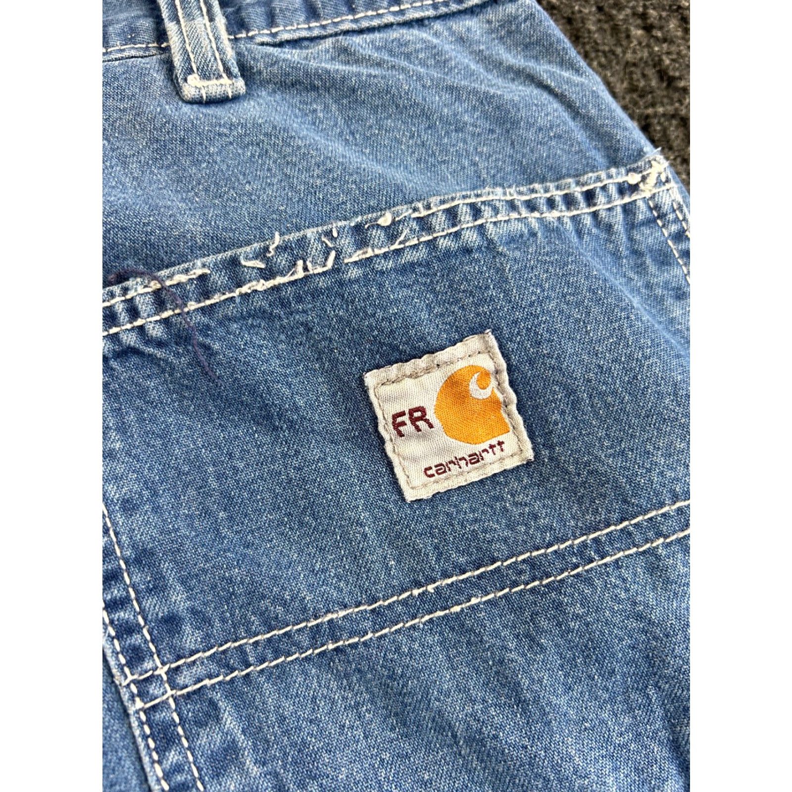 Carhartt VINTAGE Carhartt Jeans 33 x 28 Blue Denim Flame-Resistant Distressed Workwear 90s Mens Bags? Size US 33 - 4 Thumbnail