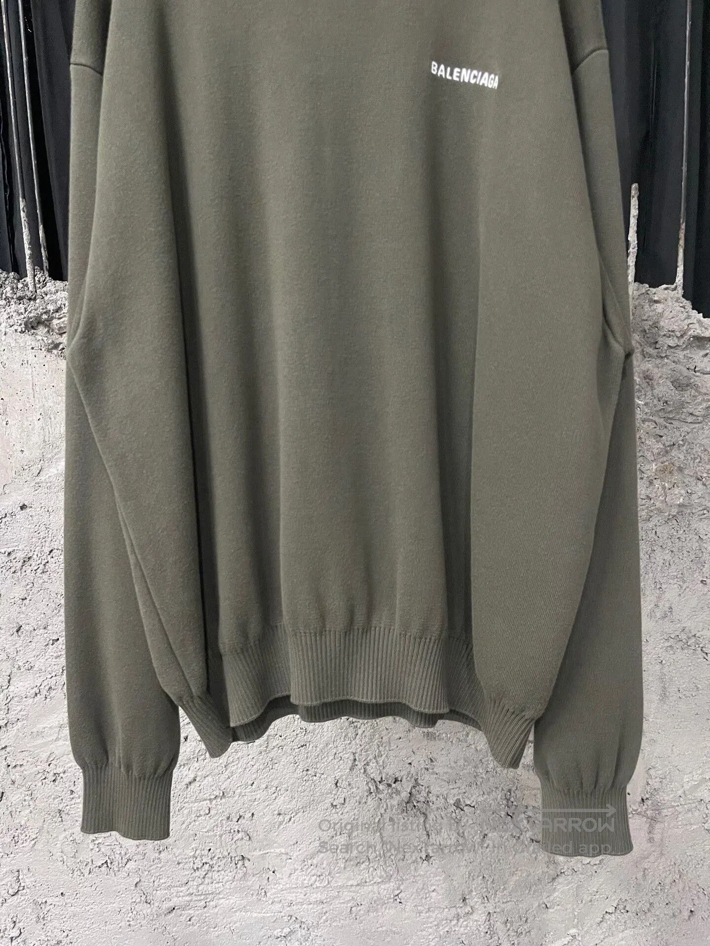 Balenciaga balenciaga oversized sweater in olive green. Size US M / EU 48-50 / 2 - 4 Thumbnail