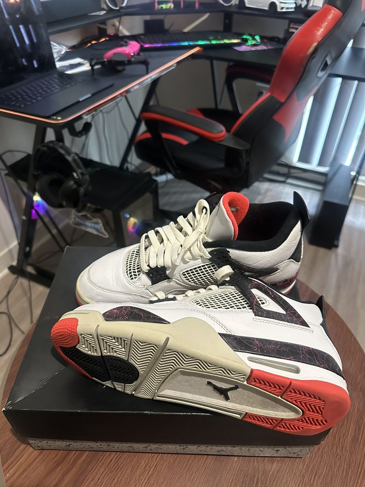 Jordan Brand × Nike Jordan 4 Flight Nostalgia Size US 9.5 / EU 42-43 - 1 Thumbnail