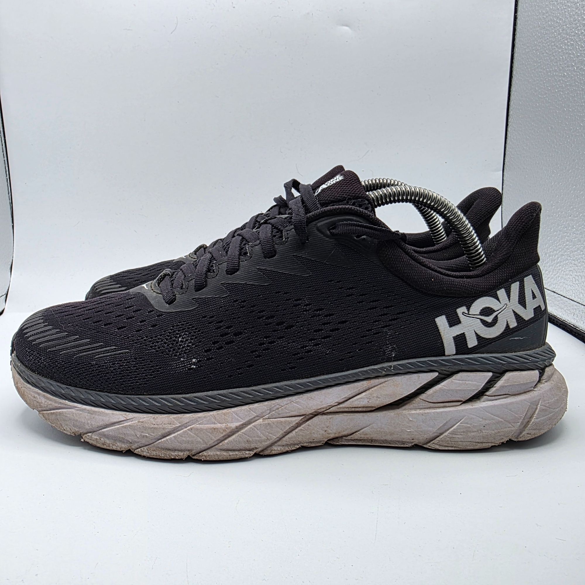 Hoka Hoka One One Clifton 7 Mens Size 10 Black White Athletic Sho Size US 10 / EU 43 - 13 Thumbnail