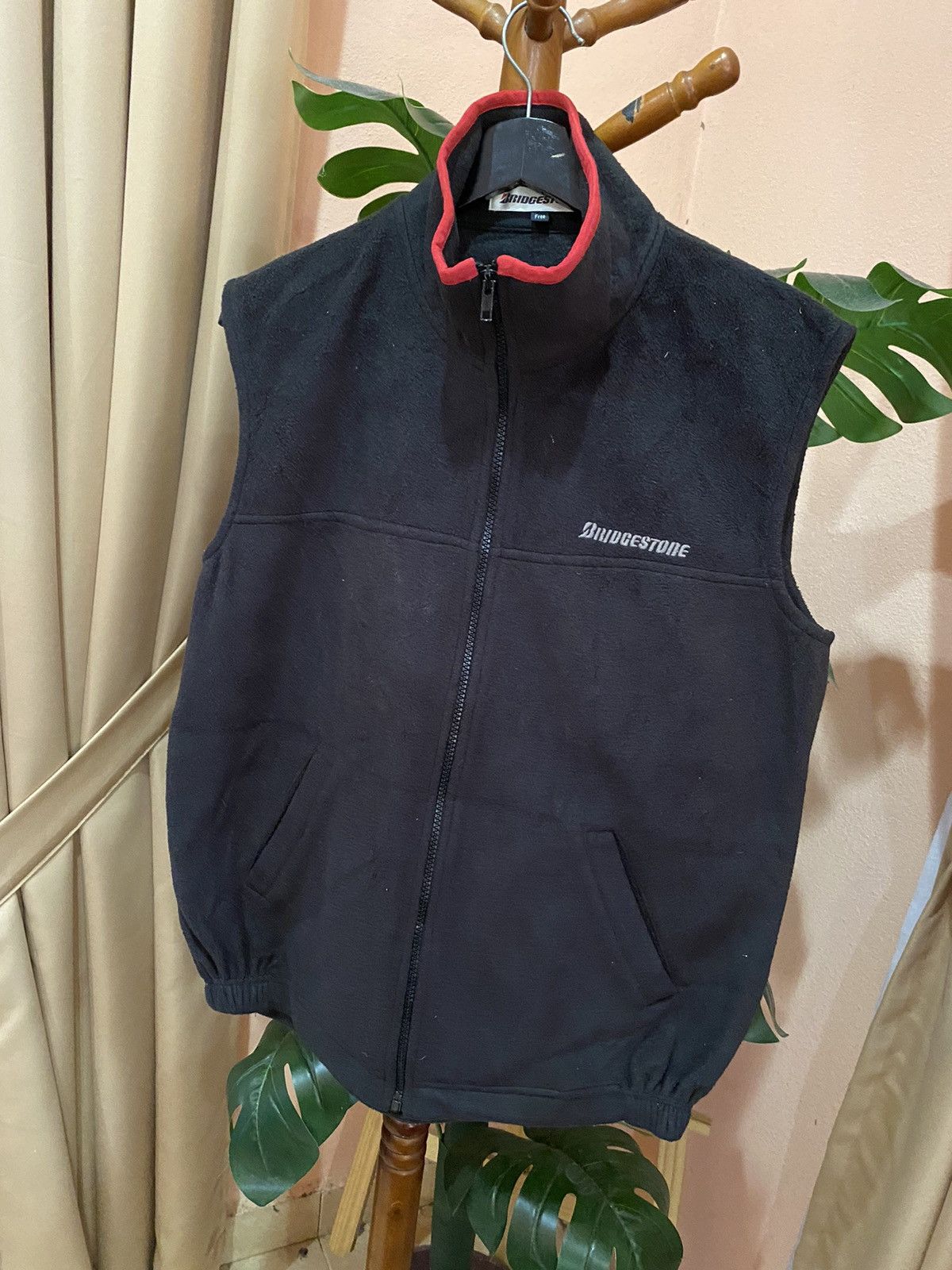 Vintage Bridgestone Fleece Vest – Vintage Black Sleeveless Jacket Size US L / EU 52-54 / 3 - 2 Thumbnail