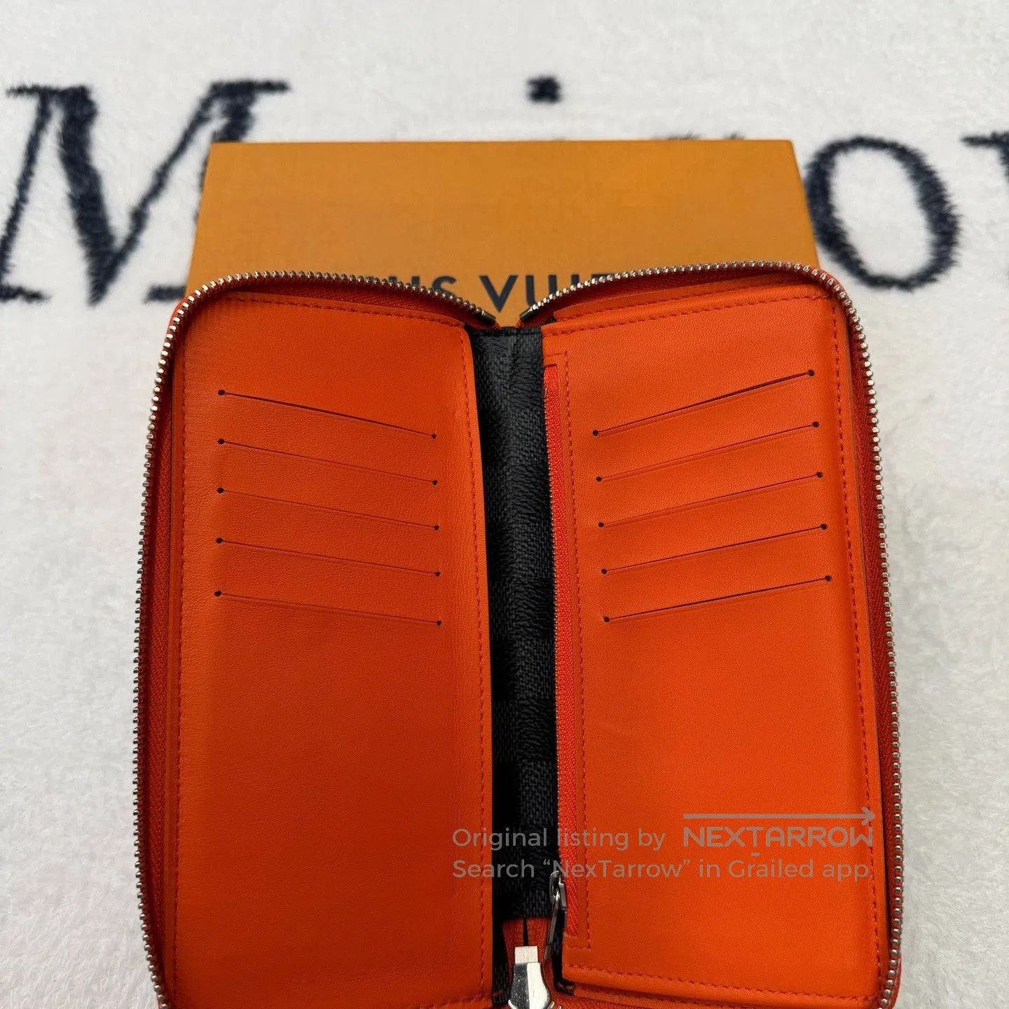 Louis Vuitton Louis Vuitton Black Orange Checker Zip Wallet. Size ONE SIZE - 5 Thumbnail