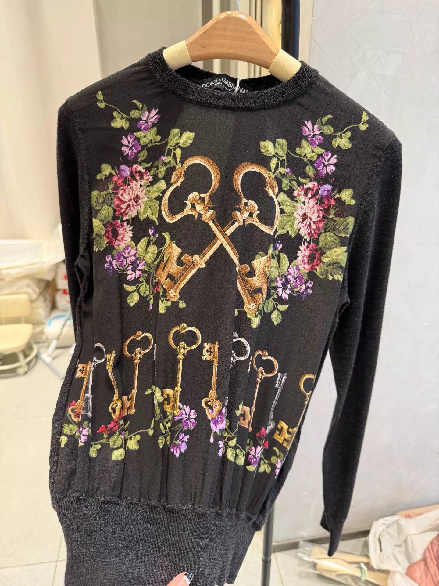 Dolce & Gabbana DG Wool Silk Blend Key Floral Top 42 Size M / US 6-8 / IT 42-44 - 3 Thumbnail