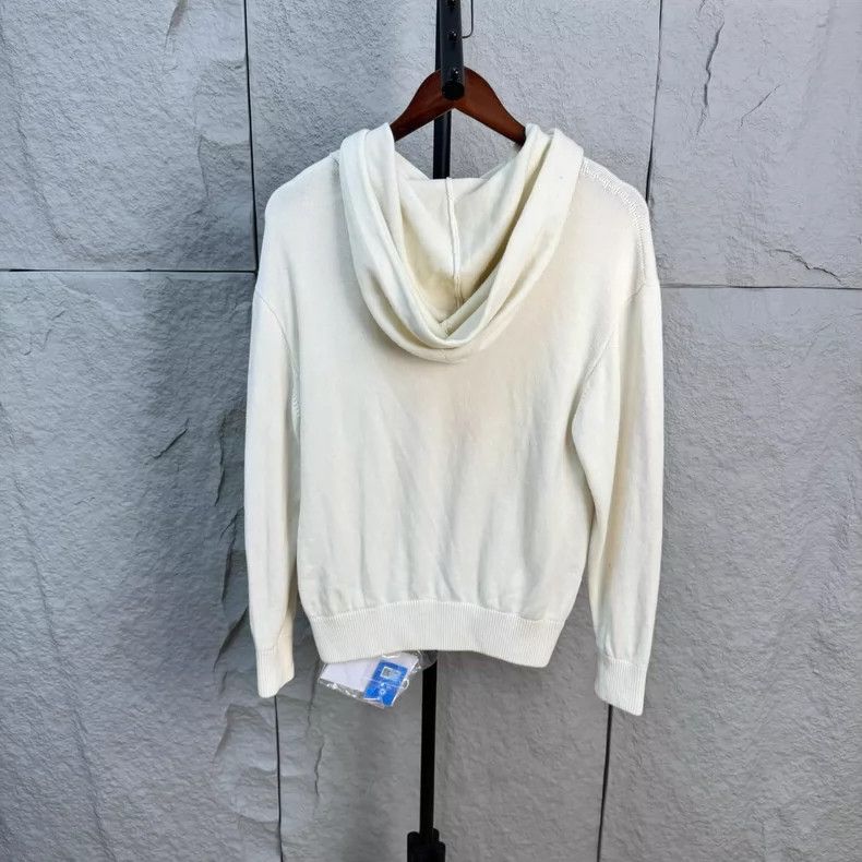 Chanel Chanel Cruise ship series beige logo cashmere knitted hood Size XXS / US 00 / IT 34 - 5 Thumbnail