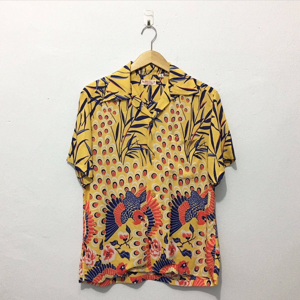 Japanese Brand 💥SOLD💥 Vintage Sun Surf Hawaiian Shirt Peacock Size US M / EU 48-50 / 2 - 3 Thumbnail