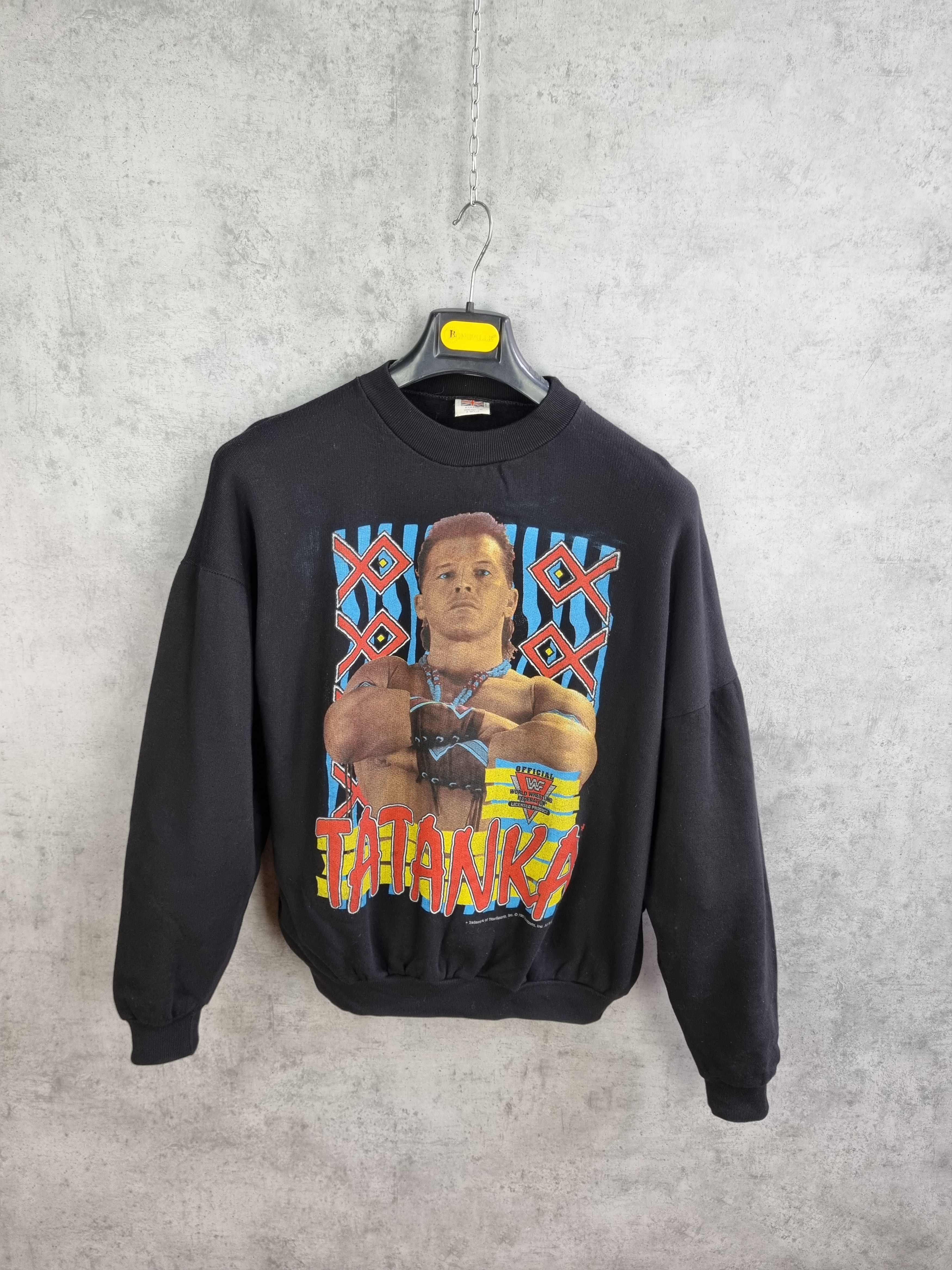 Vintage × WWE × WWF 92' Tatanka Big Portret TitanSport Wresling Sweatshirt Size US M / EU 48-50 / 2 - 13 Thumbnail