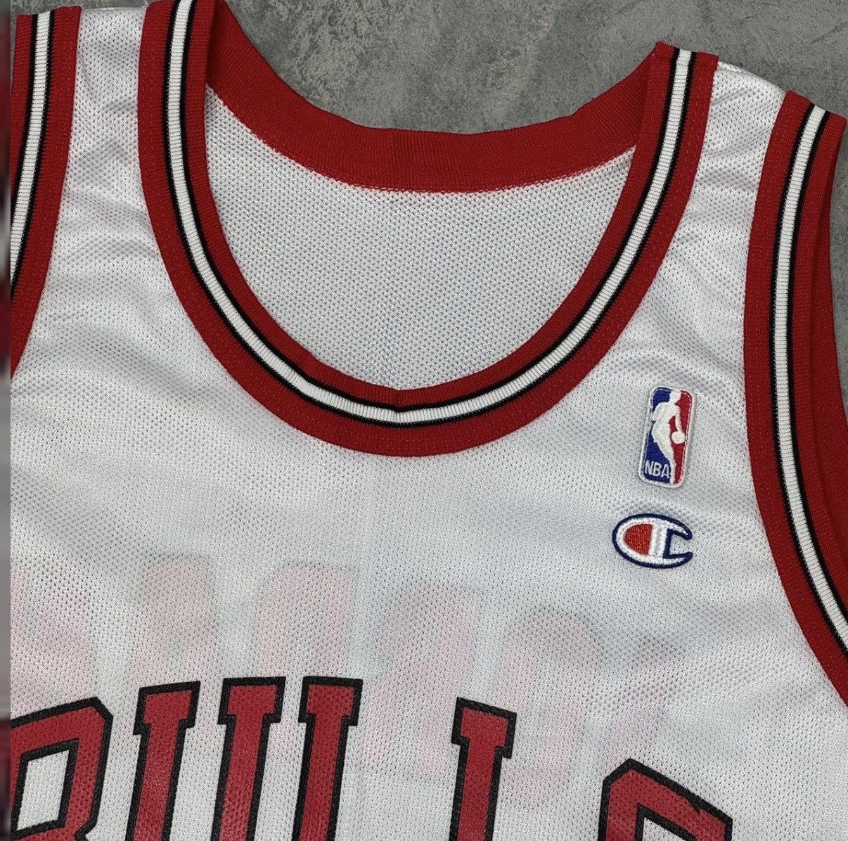 Champion Vintage 1996 Michael Jordan Bulls Champion jersey basketball Size US L / EU 52-54 / 3 - 5 Thumbnail