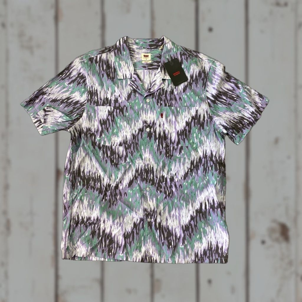 Levi's Levi's Men’s Medium Relaxed Cubano Short Sleeve Shirt Green Purple Print NWT Size US M / EU 48-50 / 2 - 1 Thumbnail